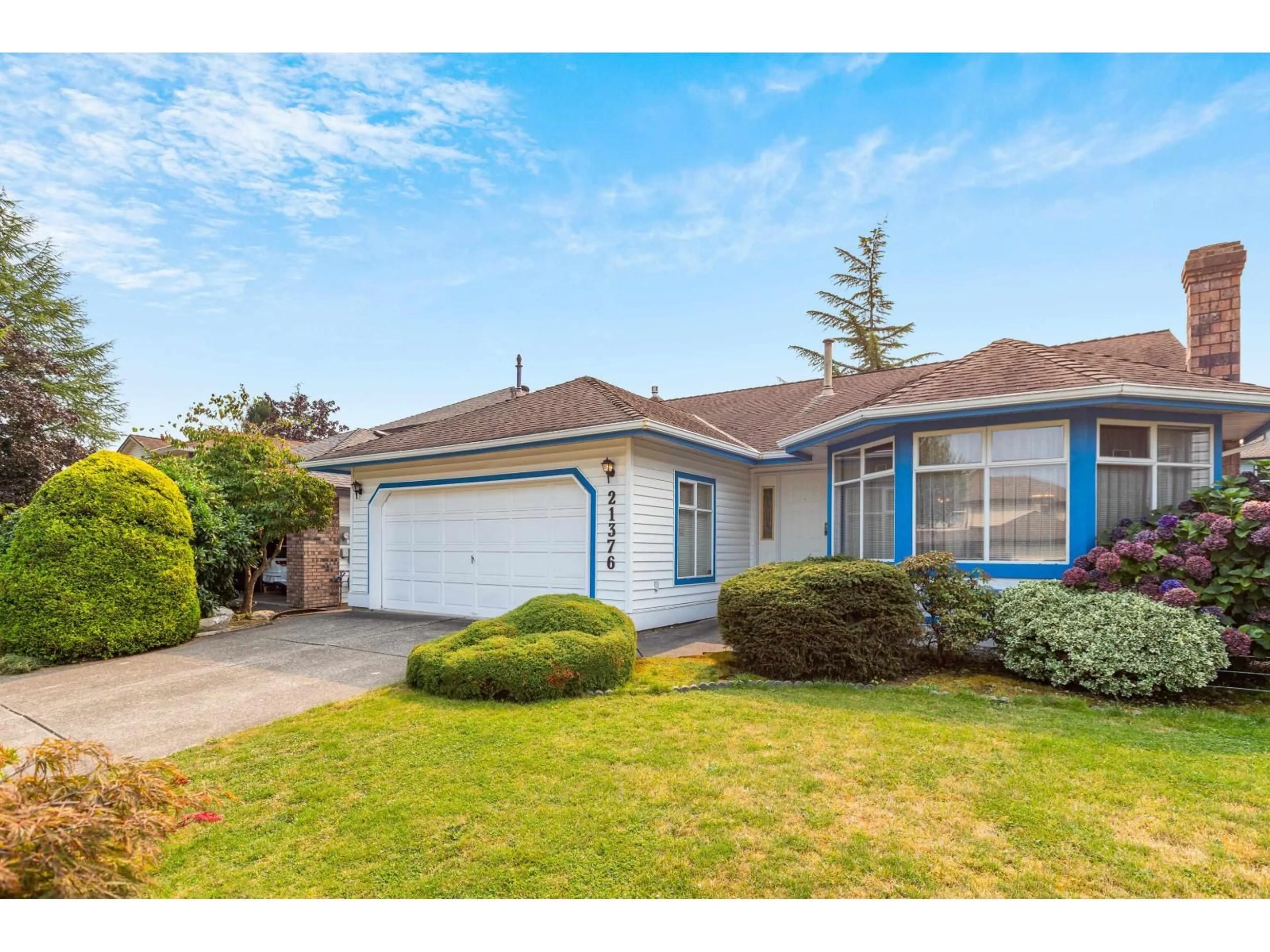 Home with vinyl exterior material, street for 21376 86A, Langley British Columbia V1M2A2