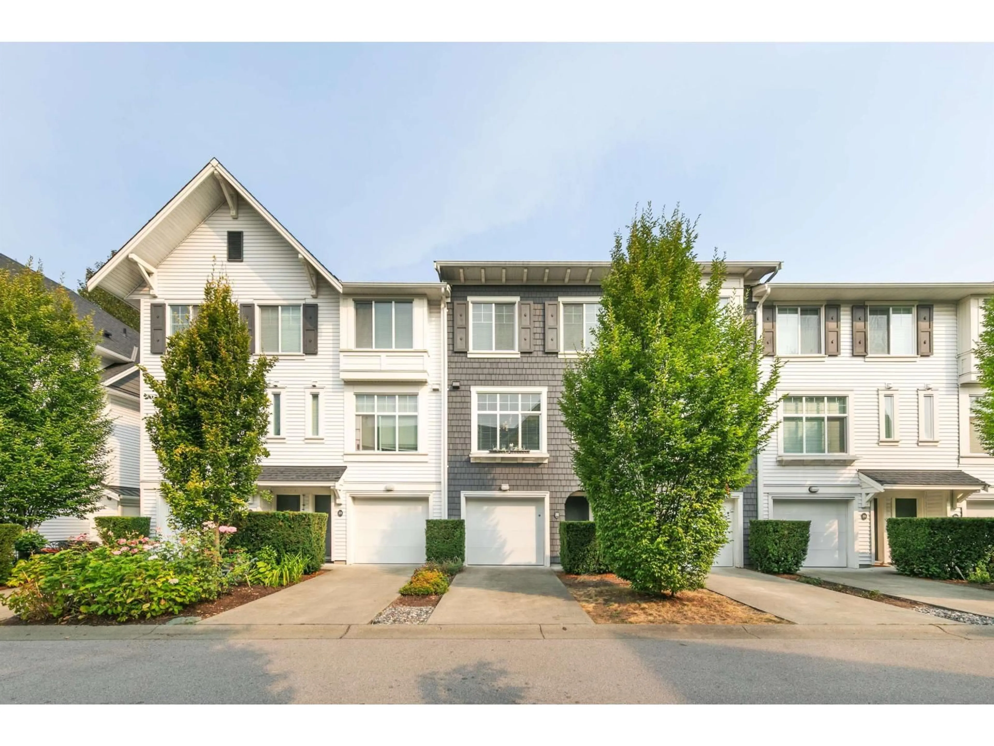 Unknown for 32 - 18681 68, Surrey British Columbia V4N6P3