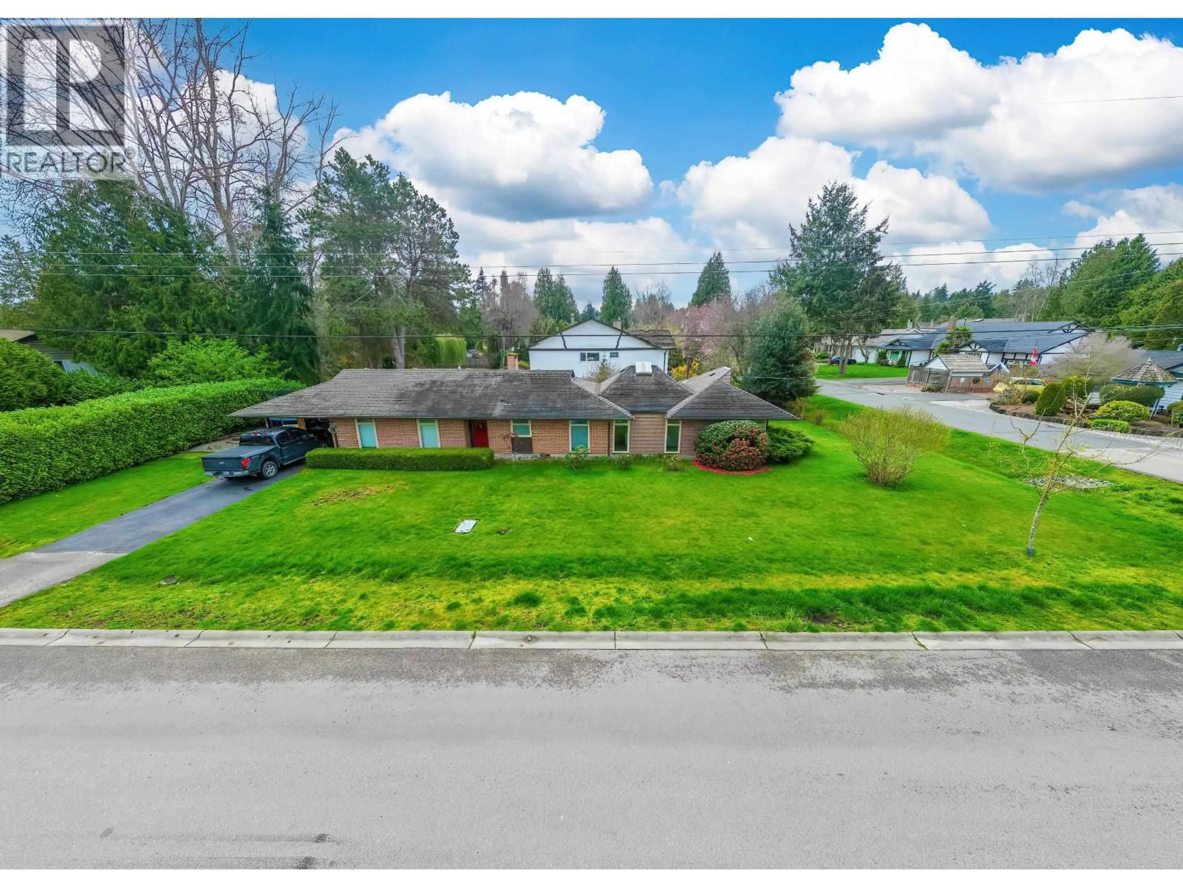 A pic from outside/outdoor area/front of a property/back of a property/a pic from drone, unknown for 5186 10A AVENUE, Delta British Columbia V4M1Y4
