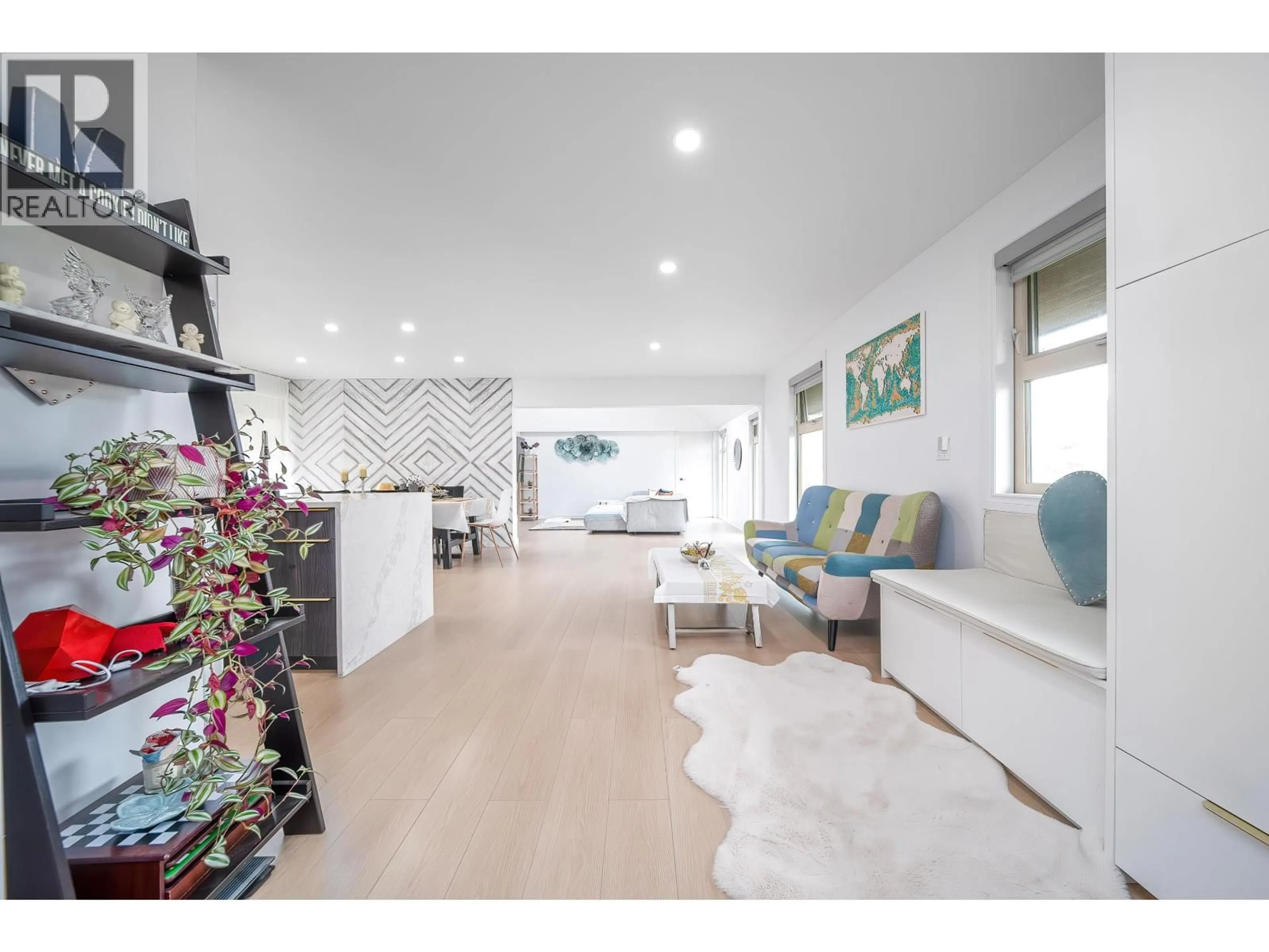 Unknown for 5186 10A AVENUE, Delta British Columbia V4M1Y4