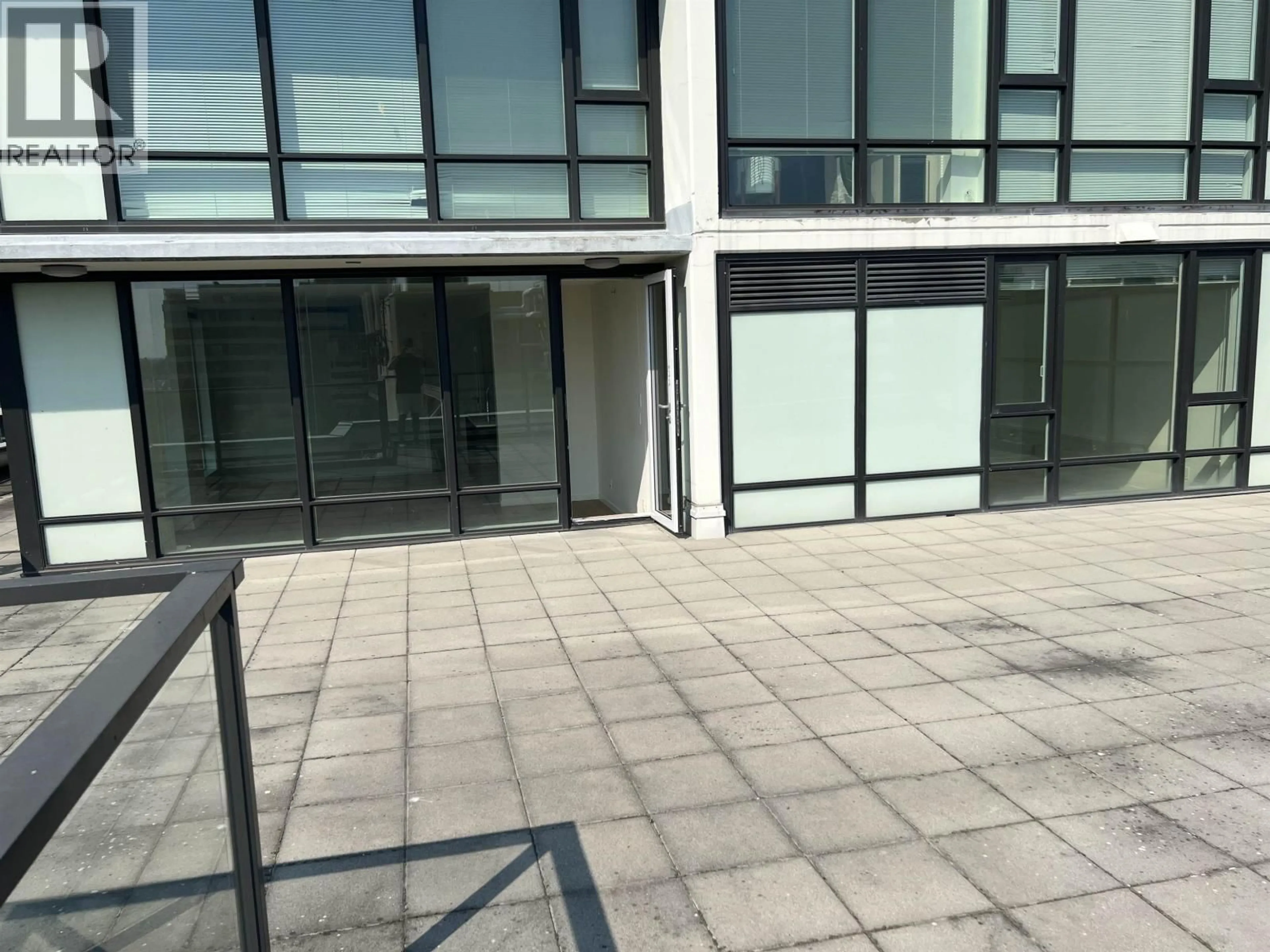 Patio, building for 1213 - 7988 ACKROYD ROAD, Richmond British Columbia V6X0K6