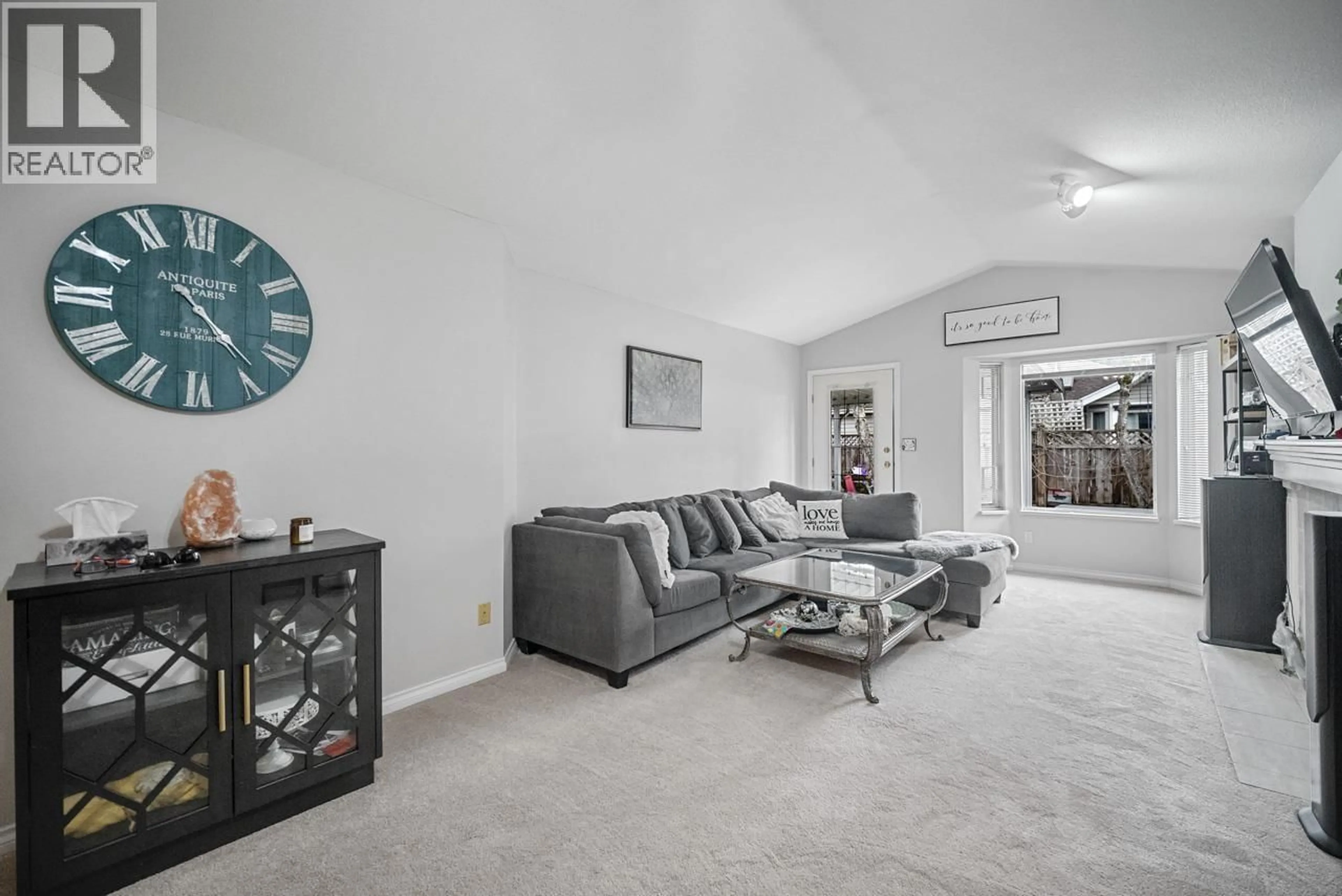 Living room with furniture, unknown for 11484 207 STREET, Maple Ridge British Columbia V2X1X1