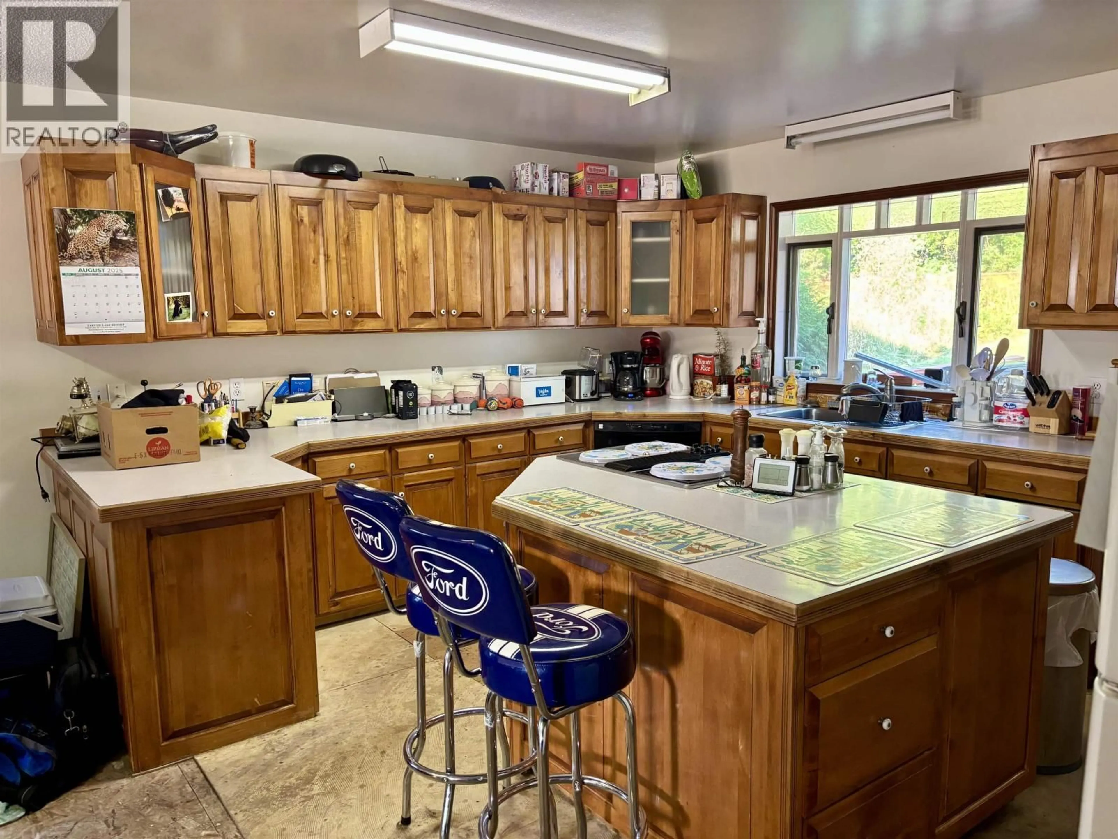 Standard kitchen, unknown for 7788 THOMPSON DRIVE, Prince George British Columbia V2N5N5