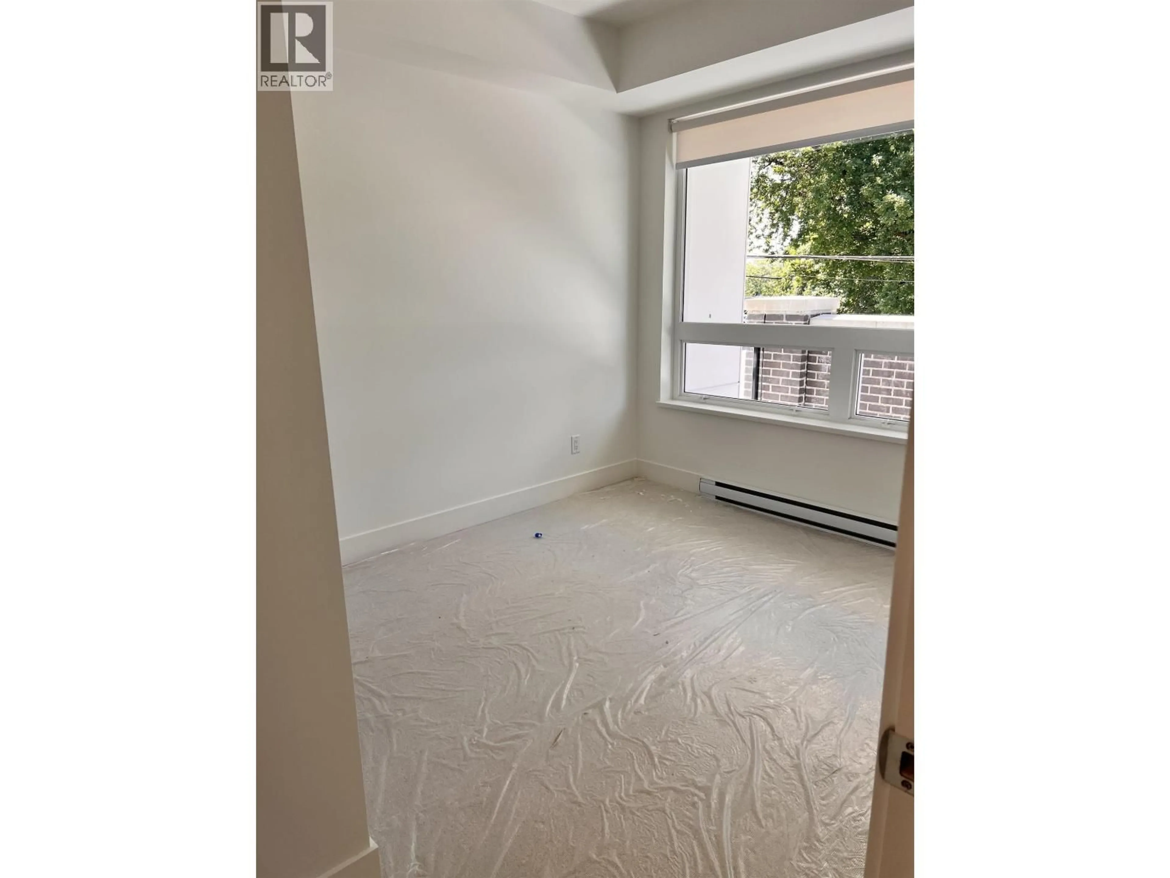 A pic of a room for 205 - 11907 223 STREET, Maple Ridge British Columbia V2X4P9