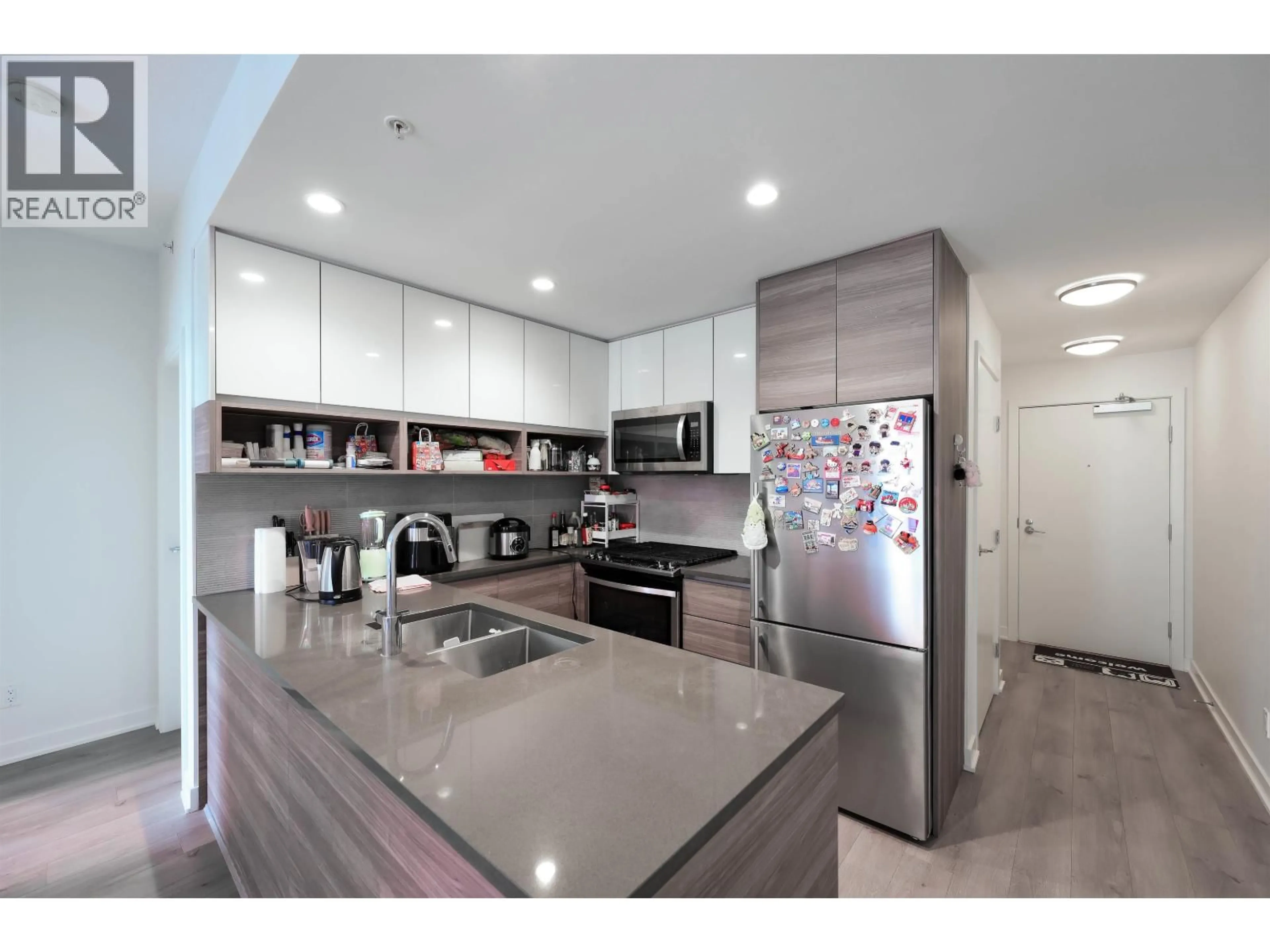 Contemporary kitchen, ceramic/tile floor for 801 - 8850 UNIVERSITY CRESCENT, Burnaby British Columbia V5A4Y8