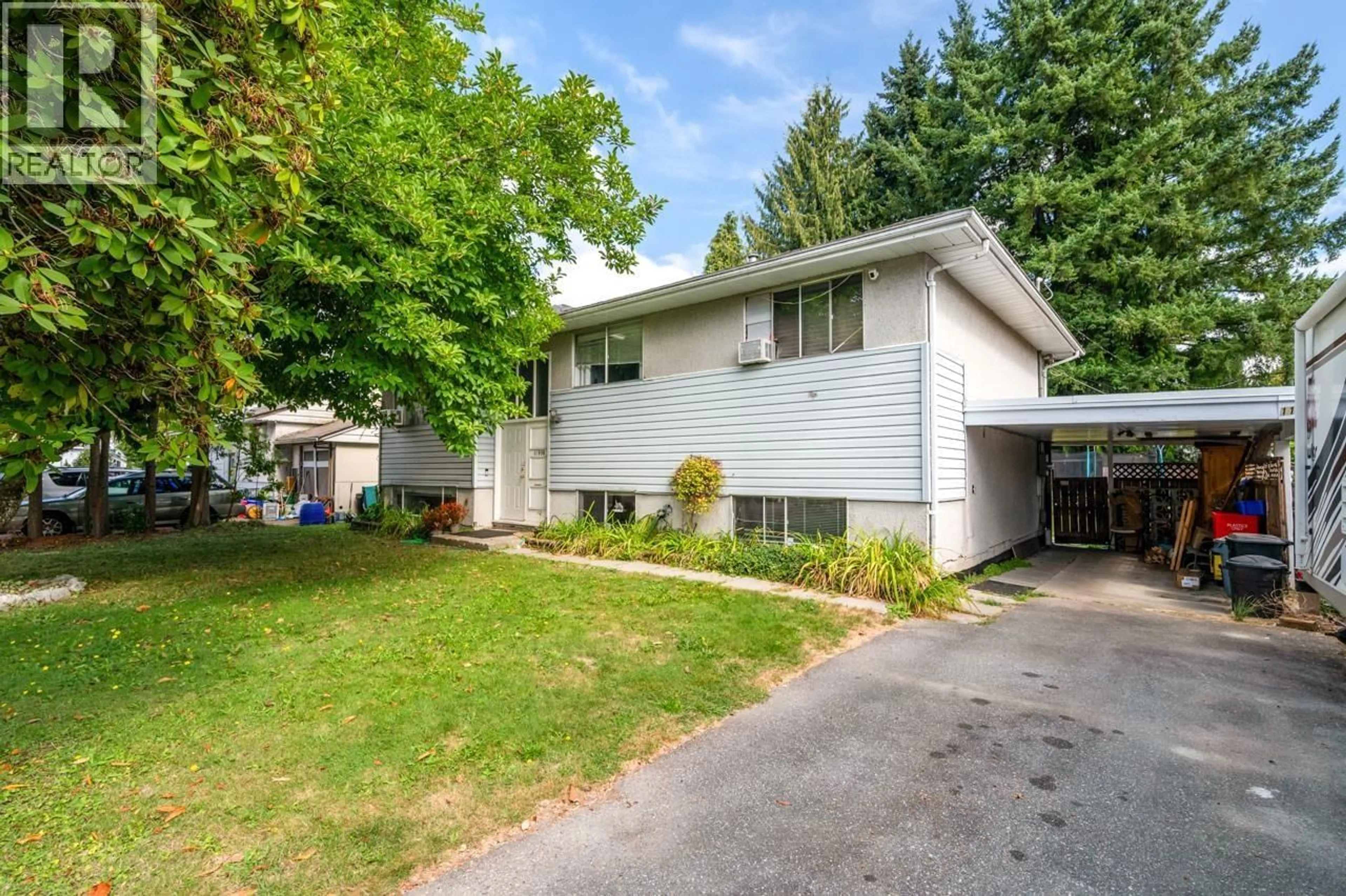 Home with vinyl exterior material, street for 11990 DOVER STREET, Maple Ridge British Columbia V2X5P7