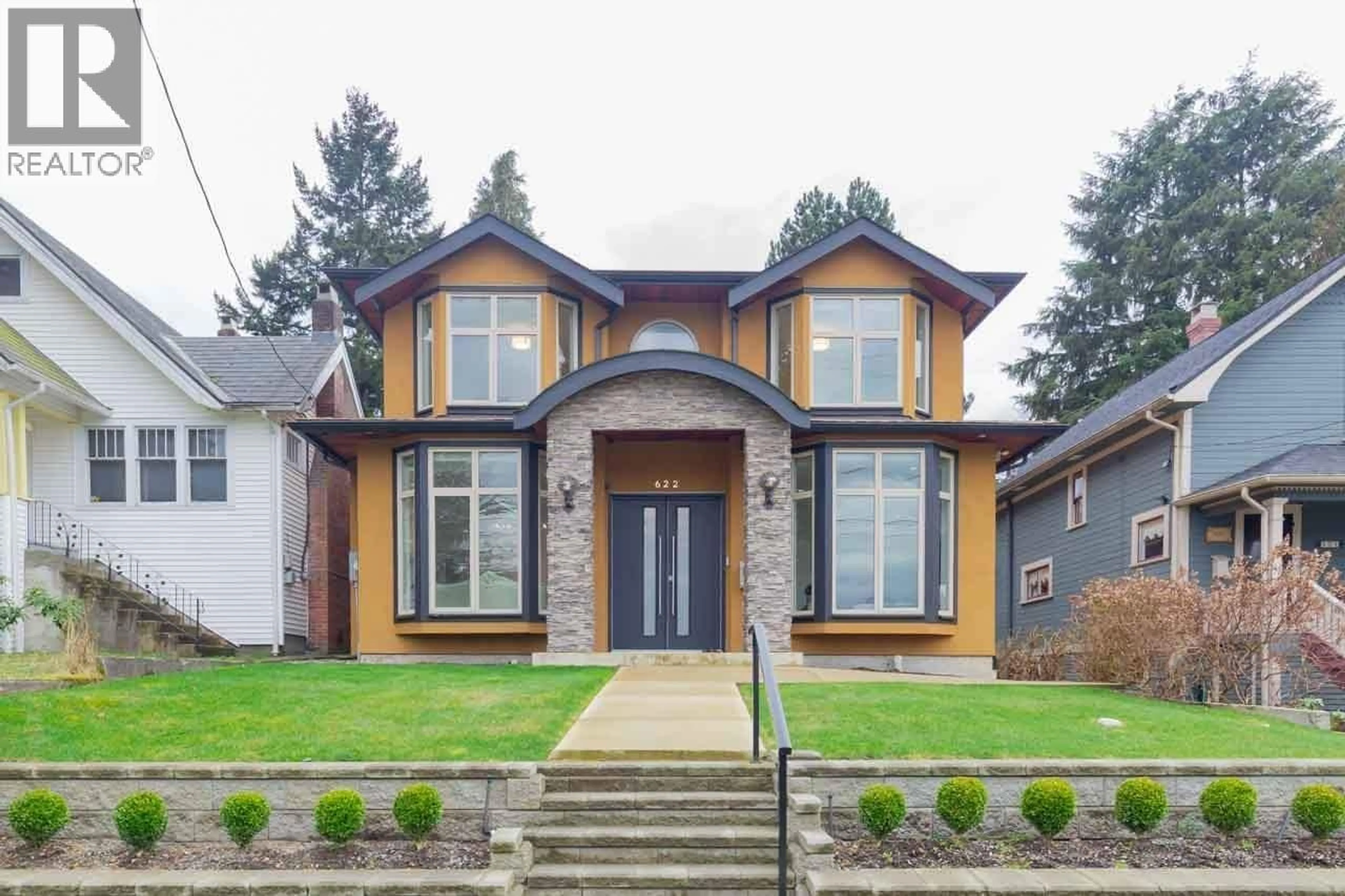 Home with brick exterior material, street for 622 COLBORNE STREET, New Westminster British Columbia V3L2C9