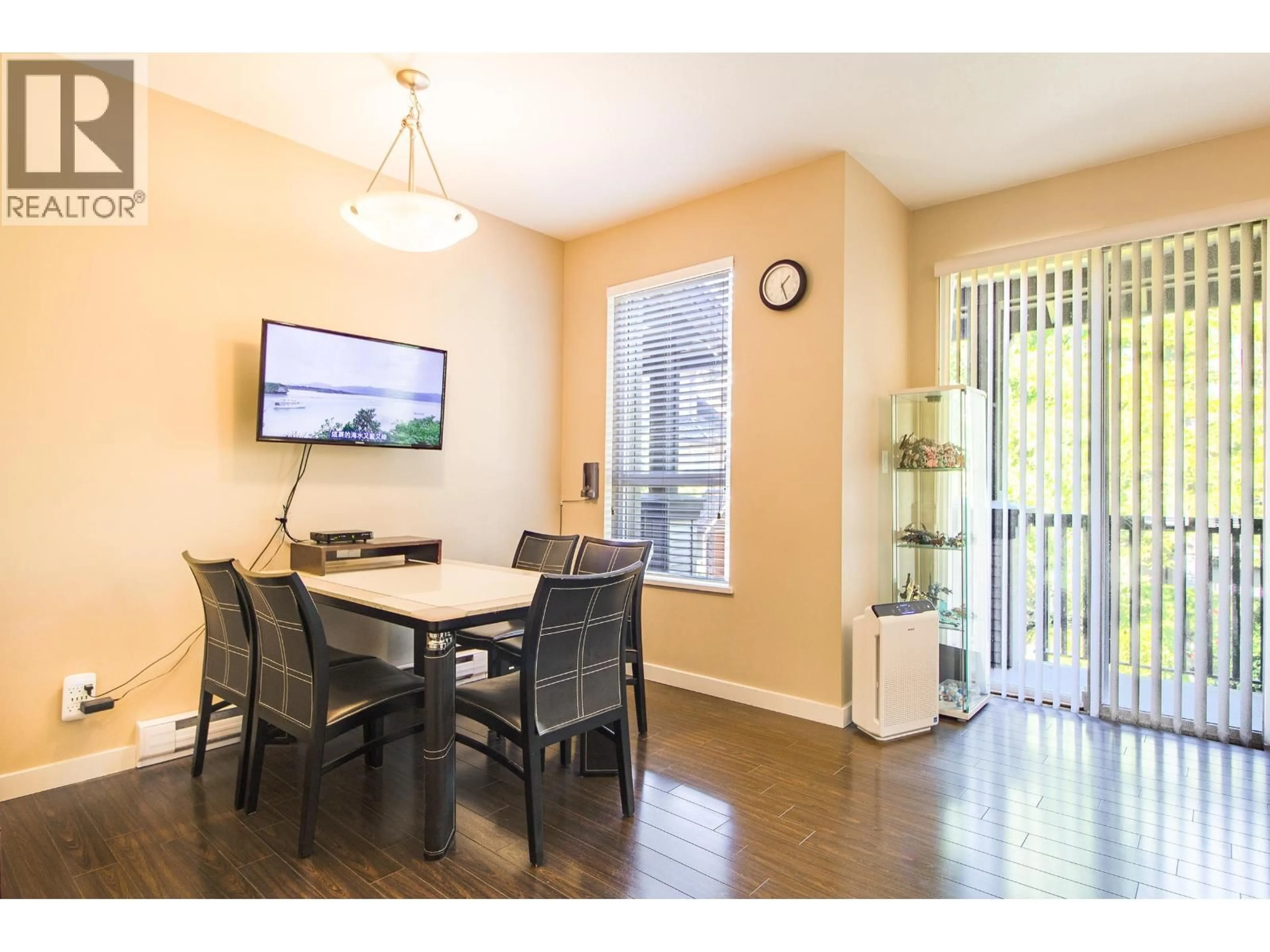 Dining room, wood/laminate floor for 22 - 22380 SHARPE AVENUE, Richmond British Columbia V6V0A1