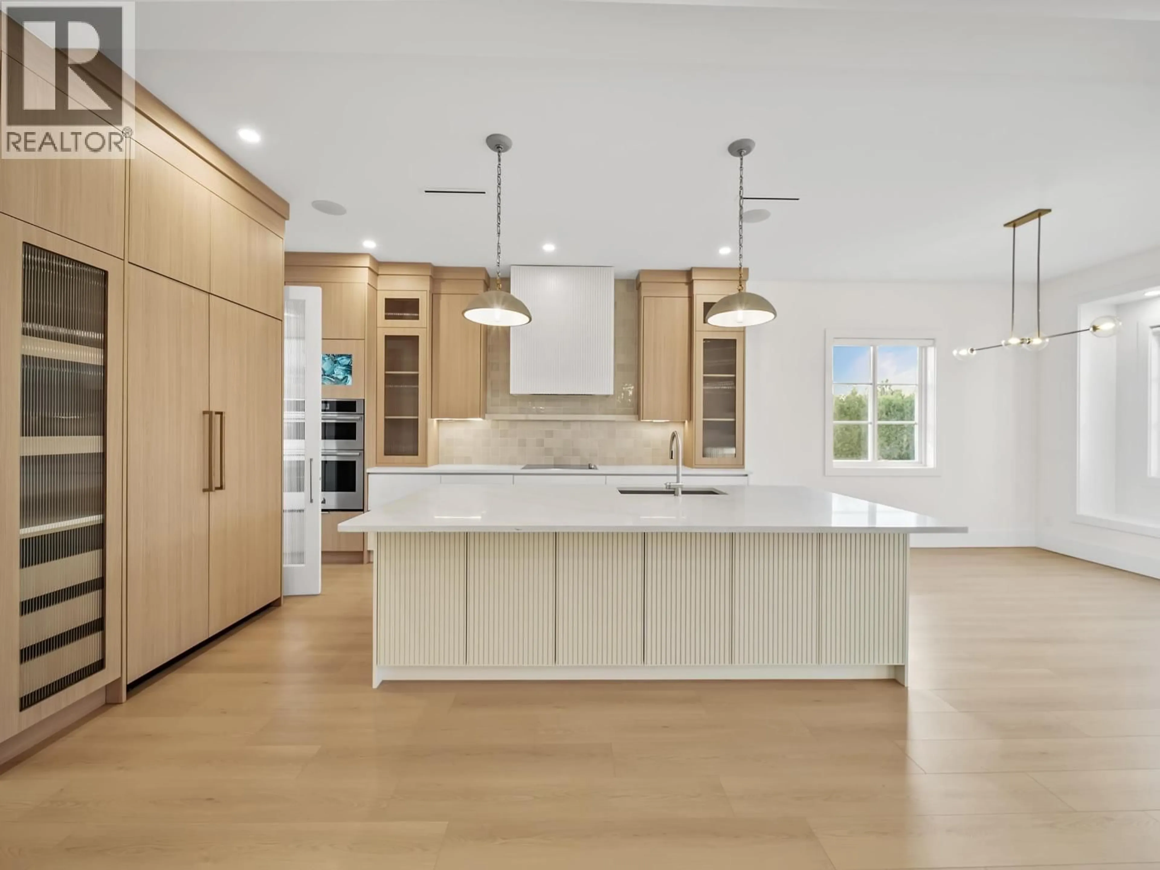 Contemporary kitchen, unknown for 6067 44A AVENUE, Delta British Columbia V4K4C8