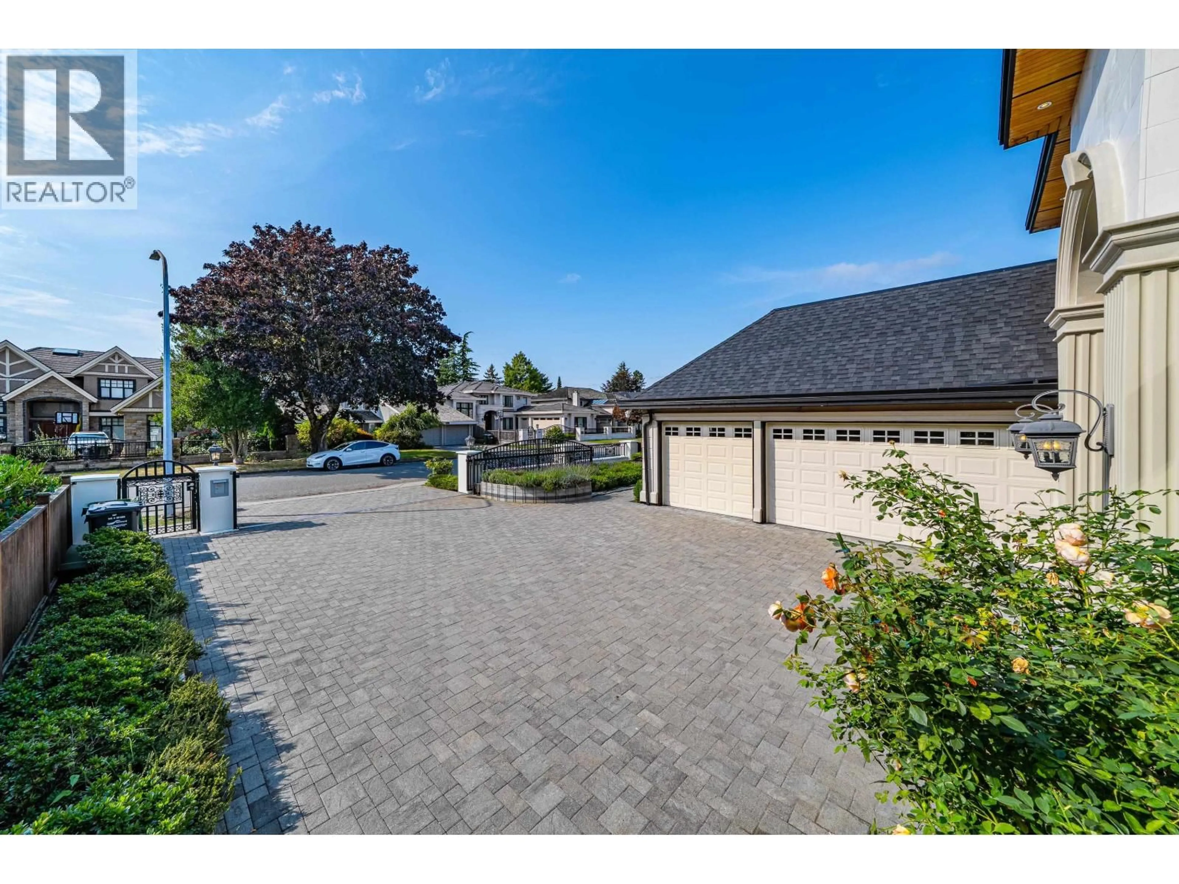 A pic from outside/outdoor area/front of a property/back of a property/a pic from drone, street for 10220 BUTTERMERE DRIVE, Richmond British Columbia V7A1R8