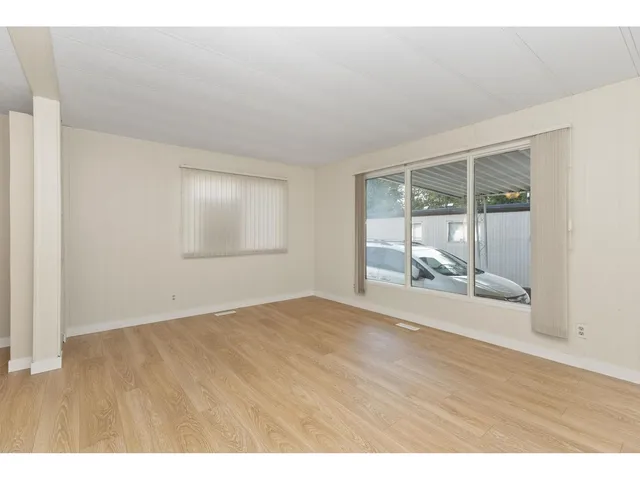 58 - 8220 KING GEORGE BOULEVARD, Surrey 5