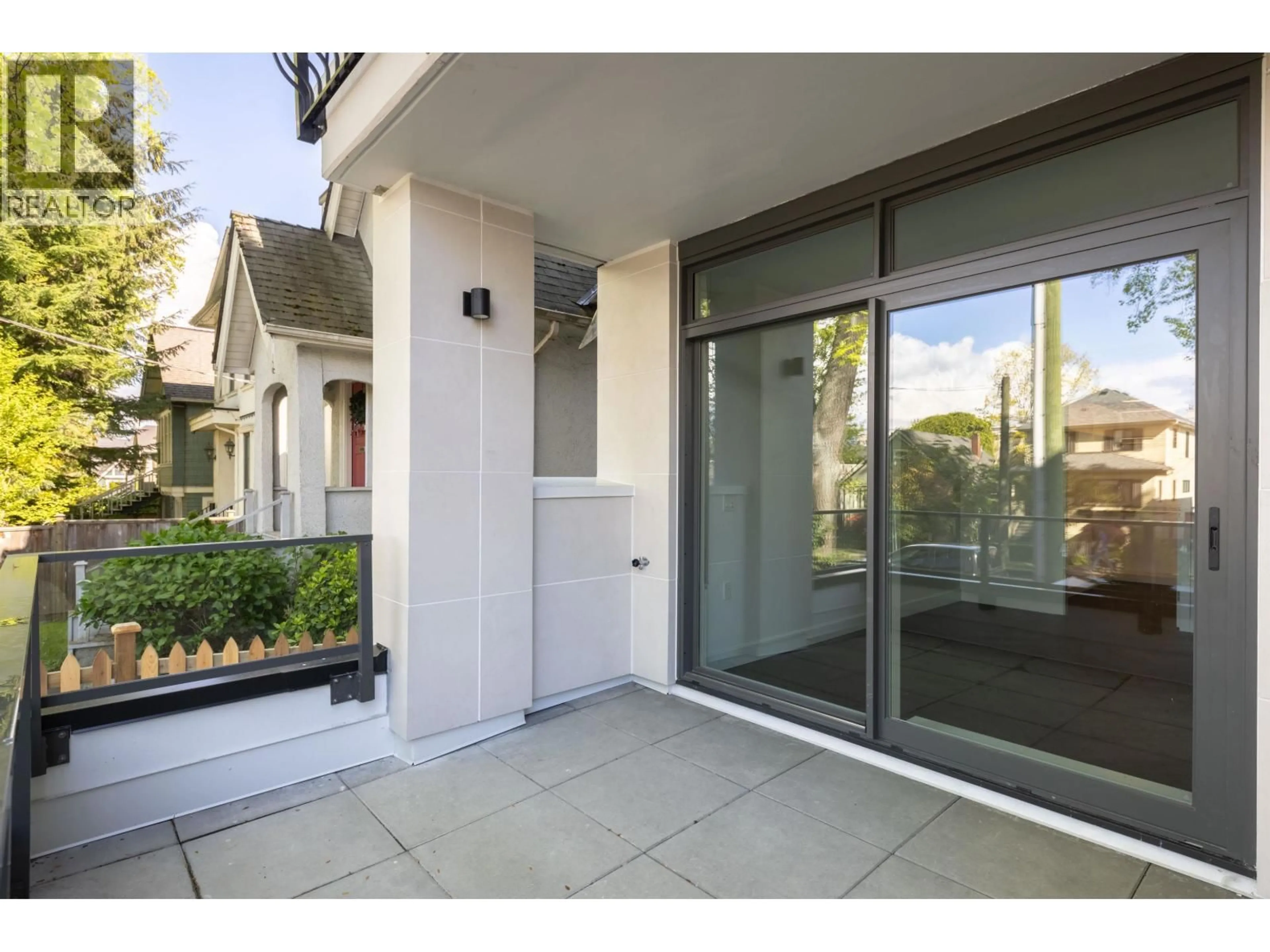Unknown for 101 - 3668 10TH AVENUE, Vancouver British Columbia V6R0G4