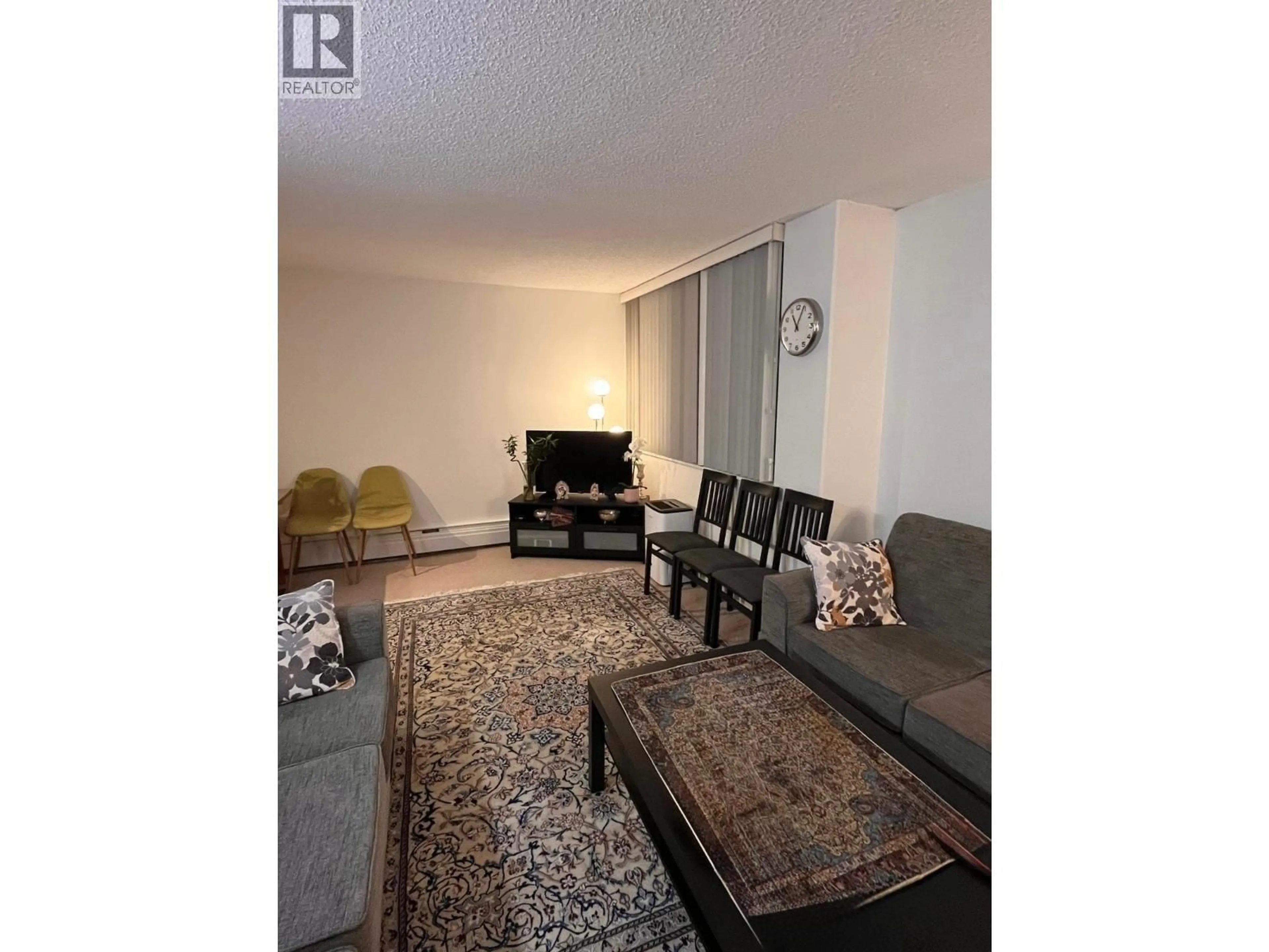 Living room with furniture, unknown for 404 - 2008 FULLERTON AVENUE, North Vancouver British Columbia V7P3G7