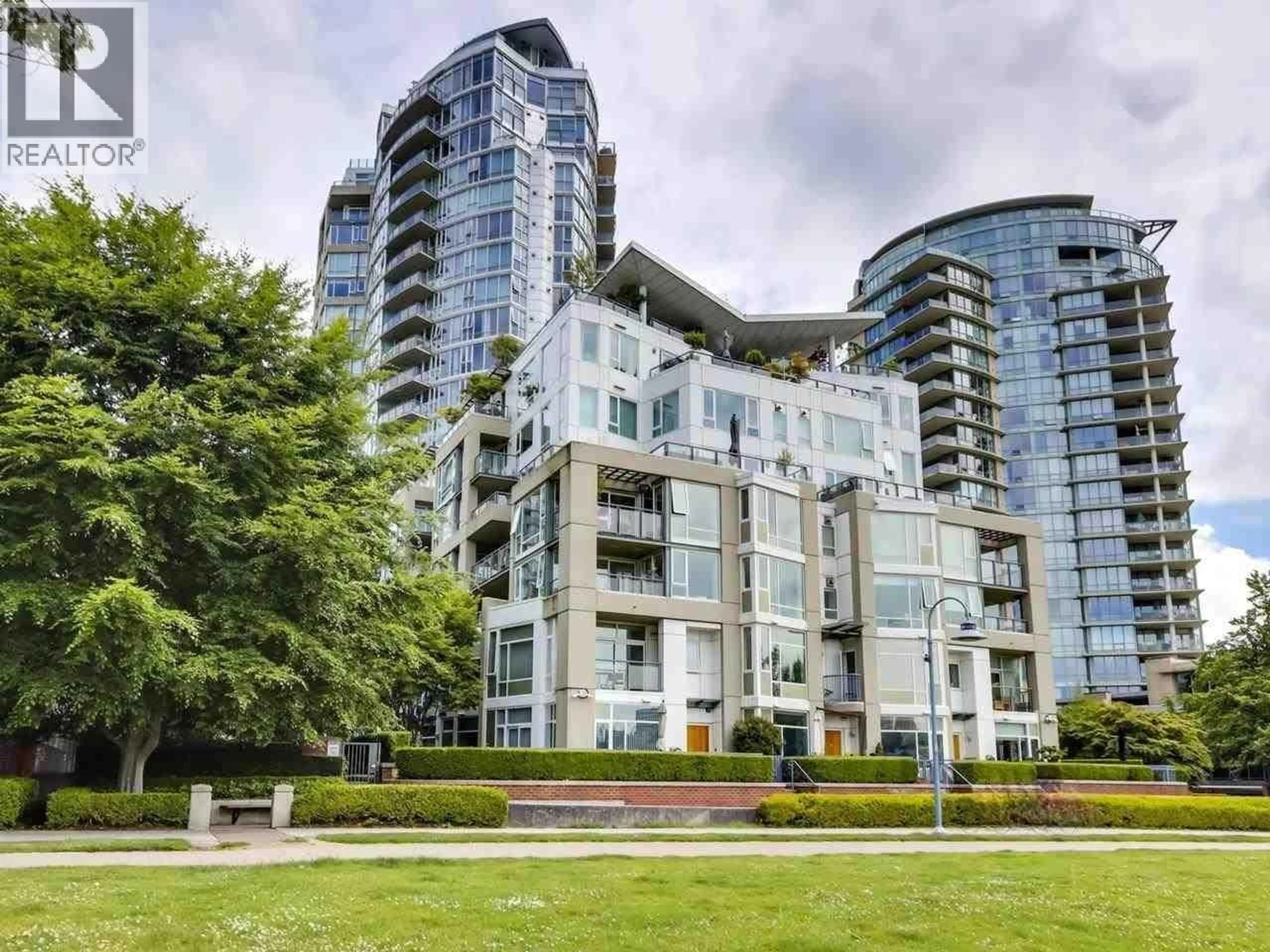 Unknown for 1601 - 1383 MARINASIDE CRESCENT, Vancouver British Columbia V6Z2W9
