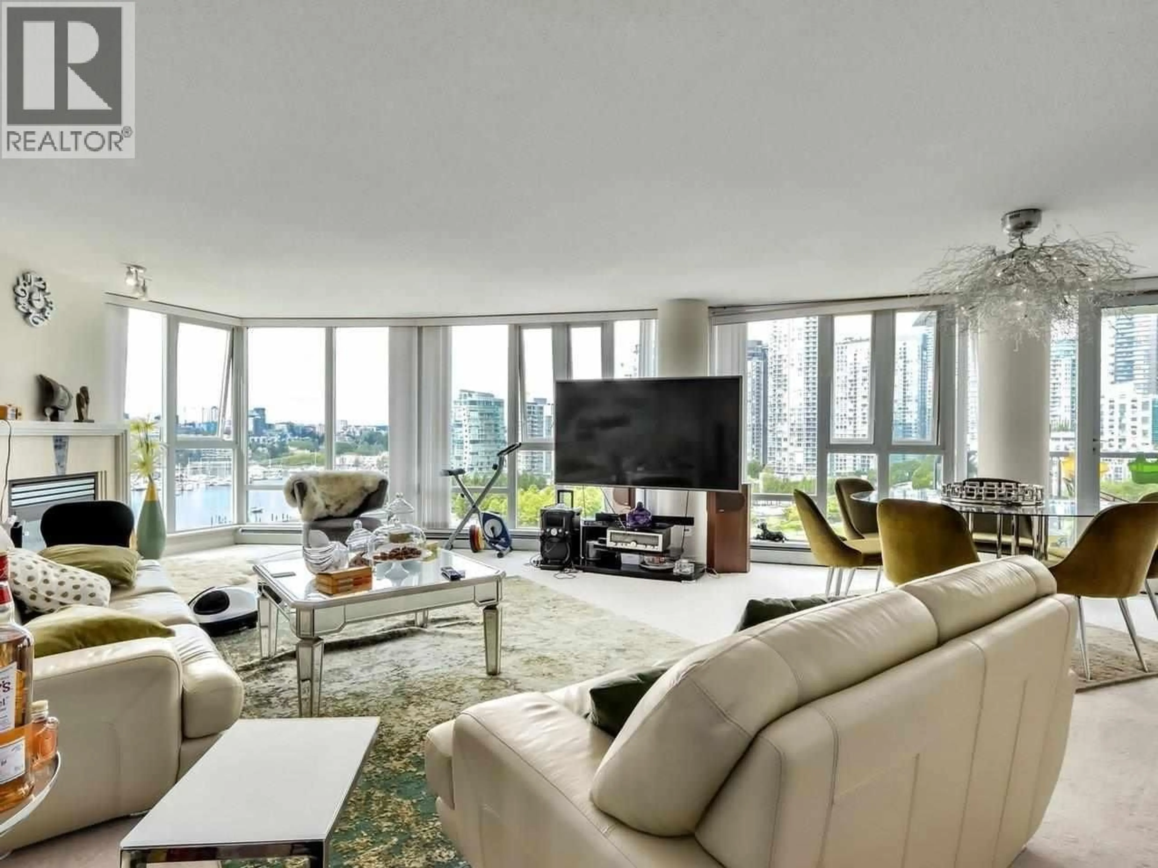 Living room with furniture, unknown for 1601 - 1383 MARINASIDE CRESCENT, Vancouver British Columbia V6Z2W9