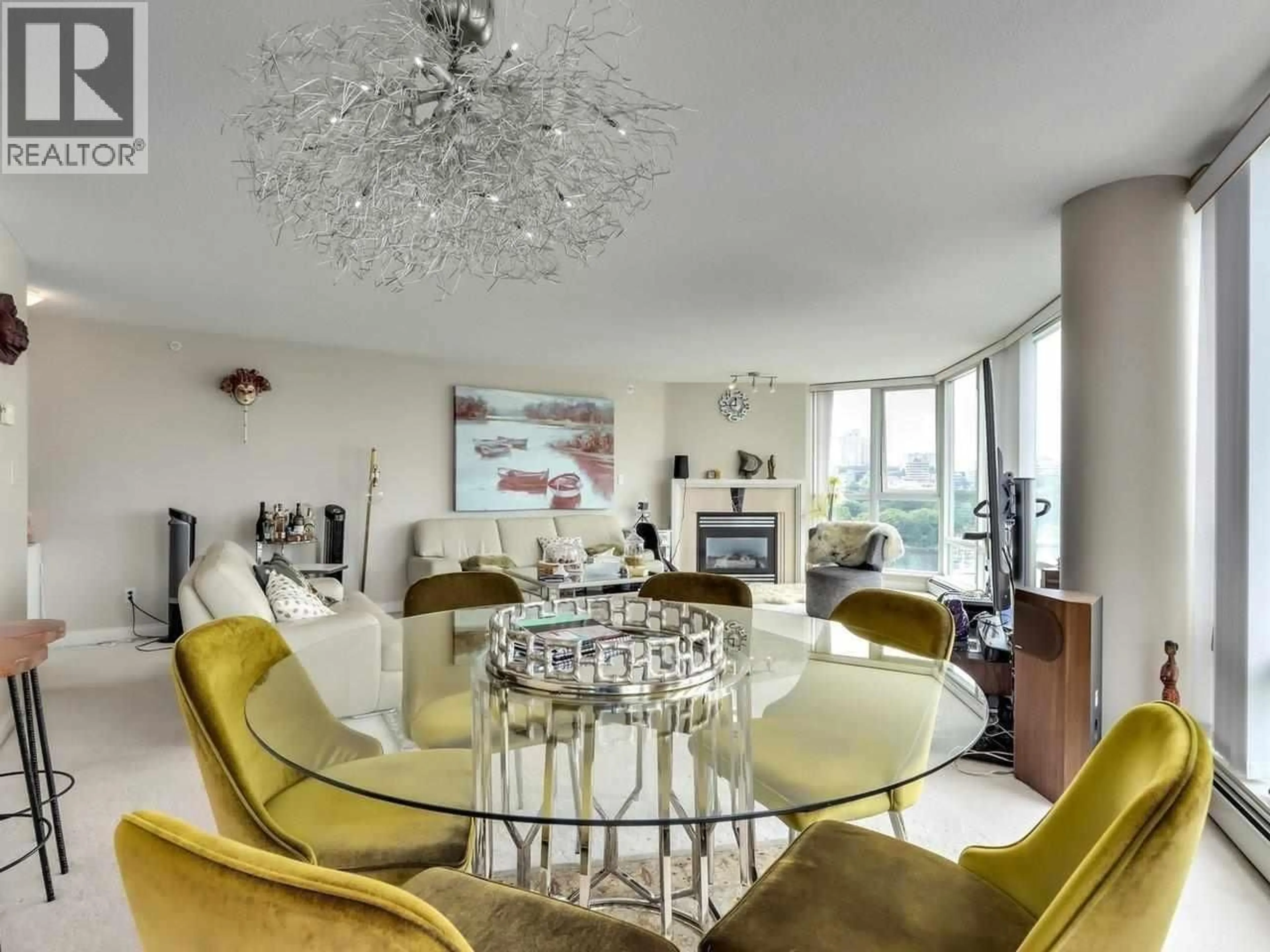 Living room with furniture, unknown for 1601 - 1383 MARINASIDE CRESCENT, Vancouver British Columbia V6Z2W9