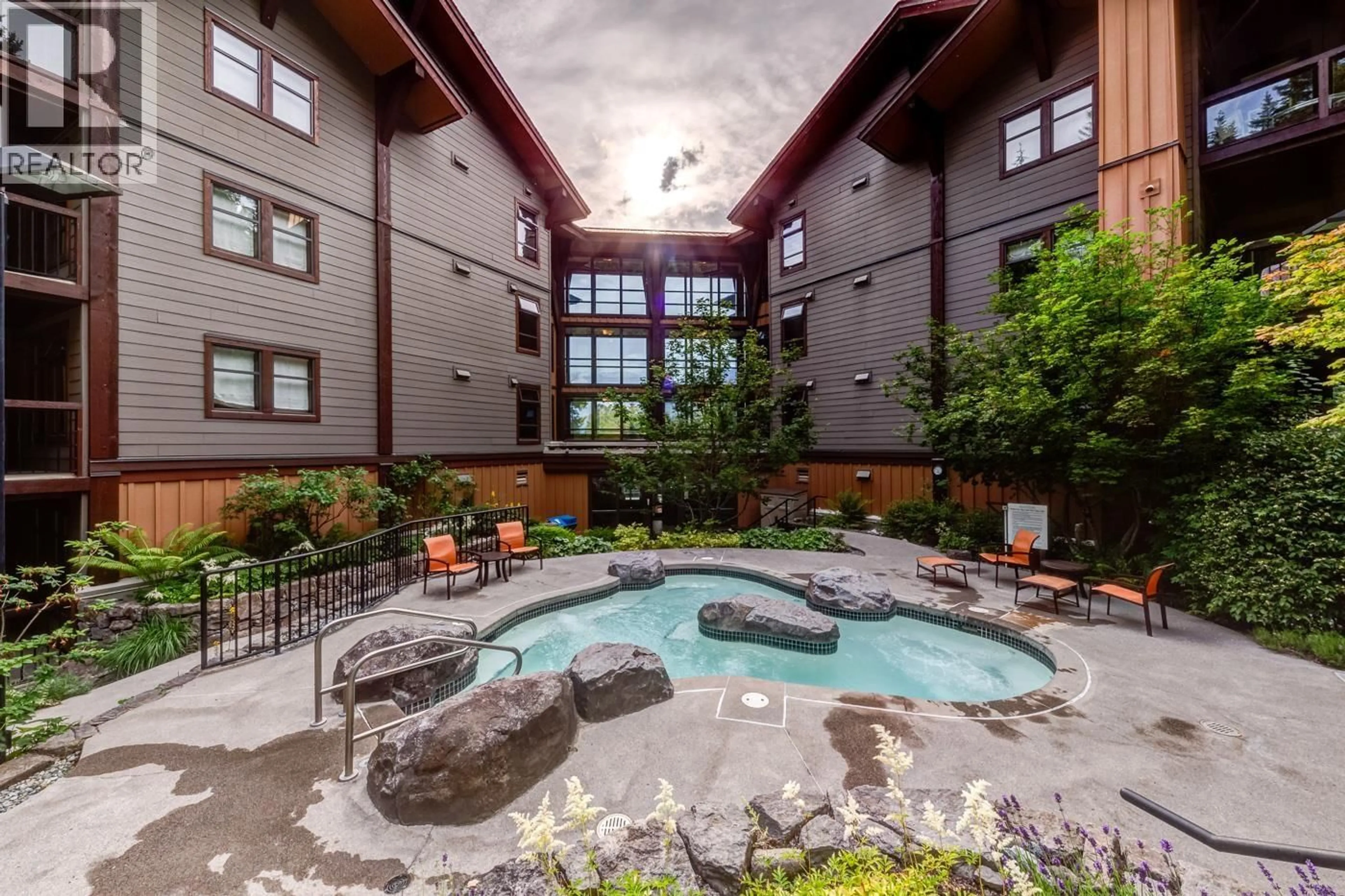 Pool for 204C - 2020 LONDON LANE, Whistler British Columbia V8E0B6