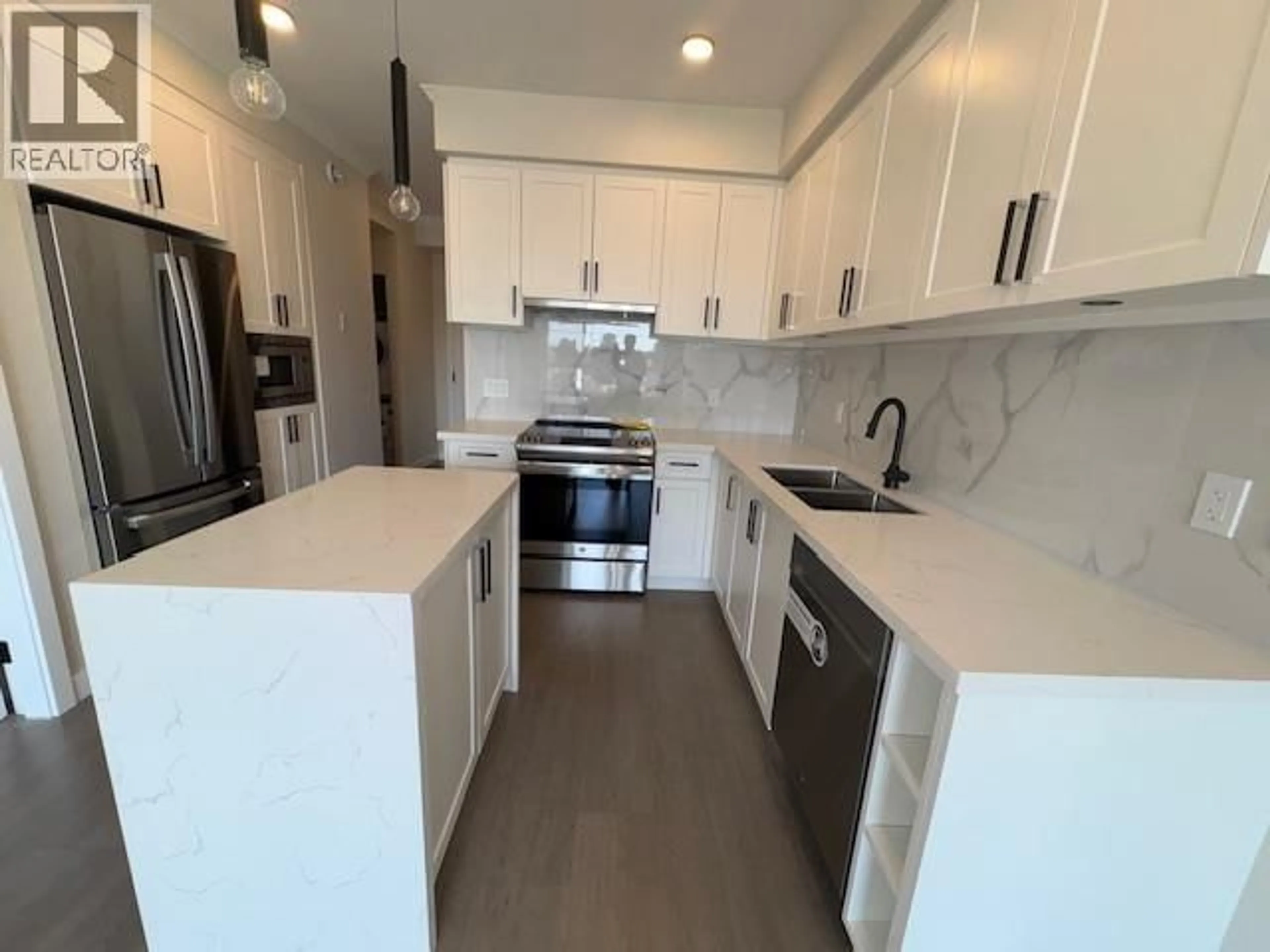 Open concept kitchen, ceramic/tile floor for 422 - 12109 223 STREET, Maple Ridge British Columbia V2X5Y6