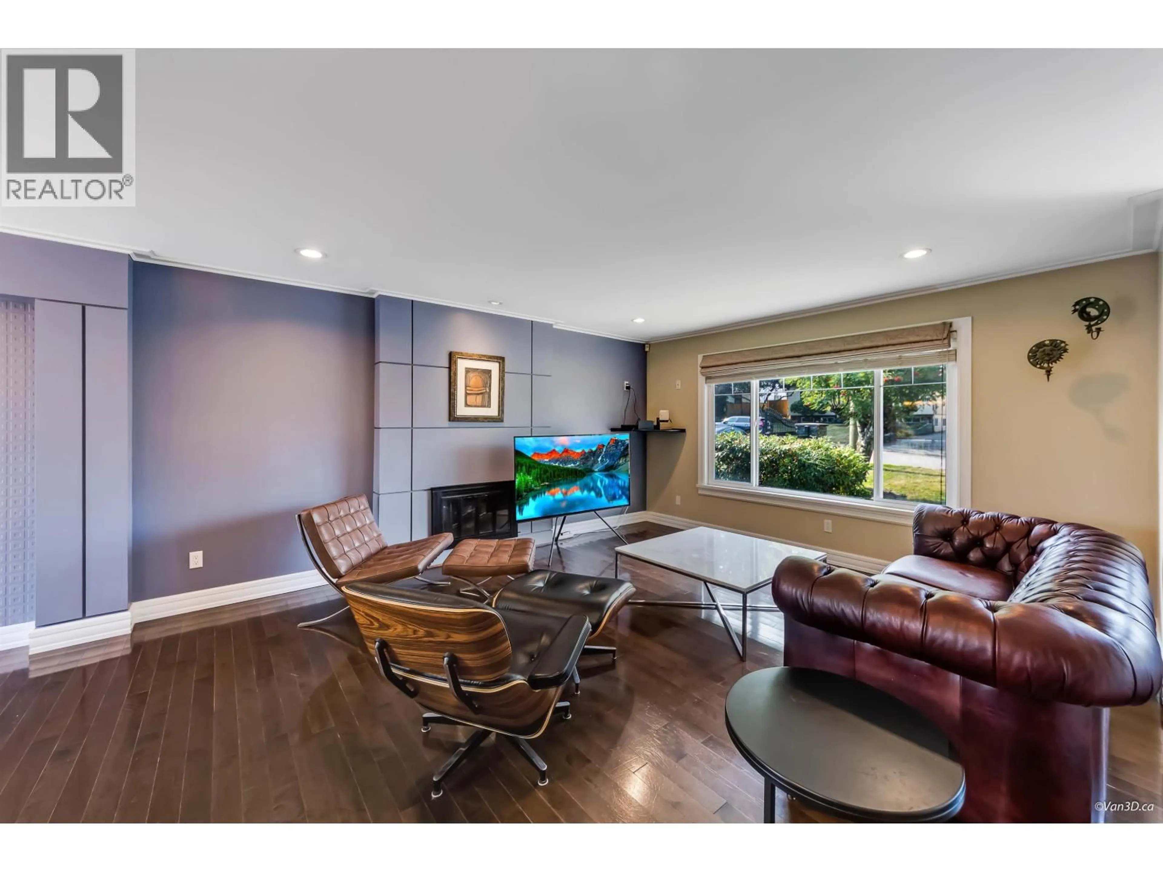 Living room with furniture, unknown for 6142 LEIBLY AVENUE, Burnaby British Columbia V5E3C8