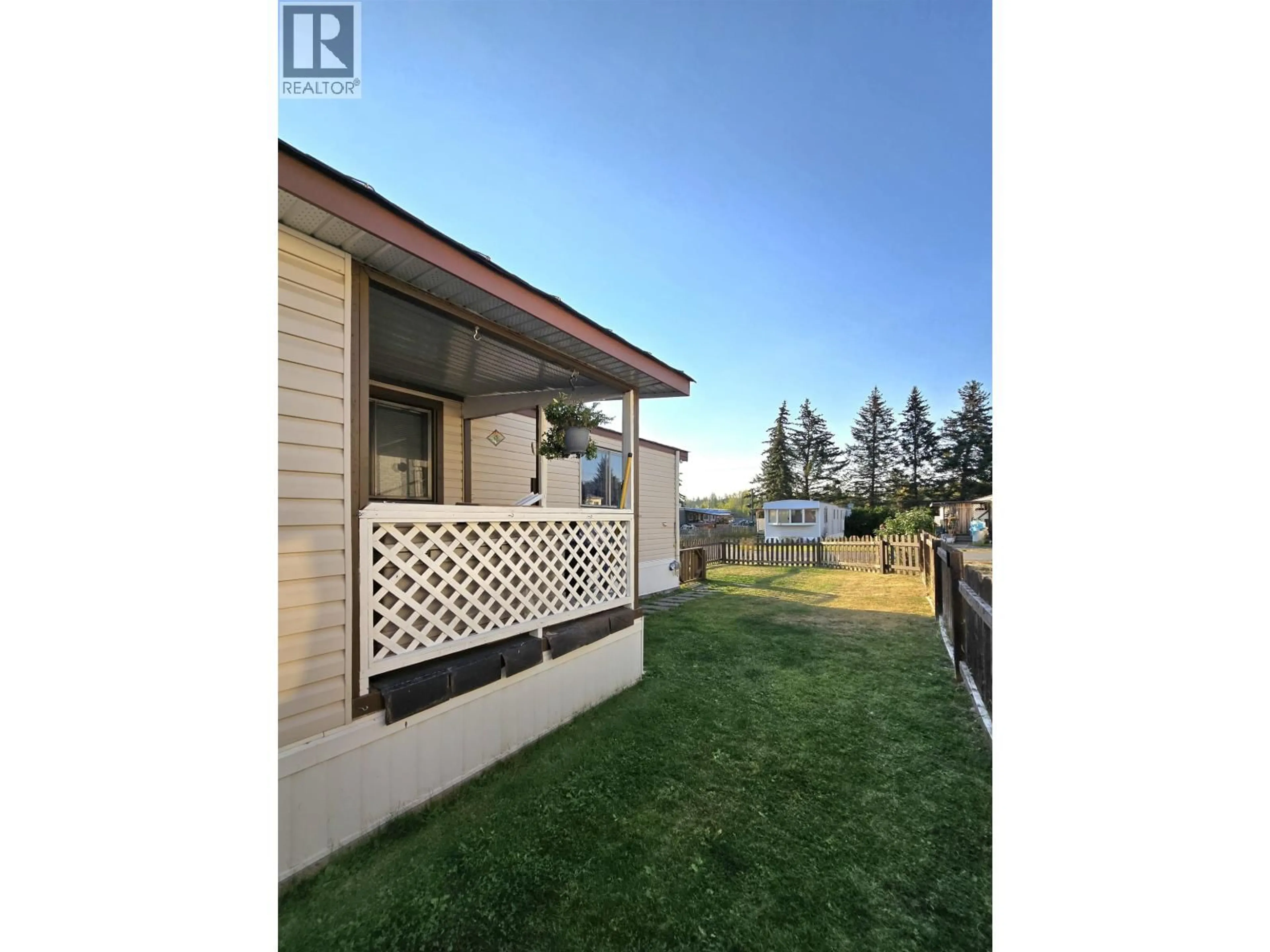 Unknown for 17 - 5378 PARK DRIVE DRIVE, 100 Mile House British Columbia V0K2E1