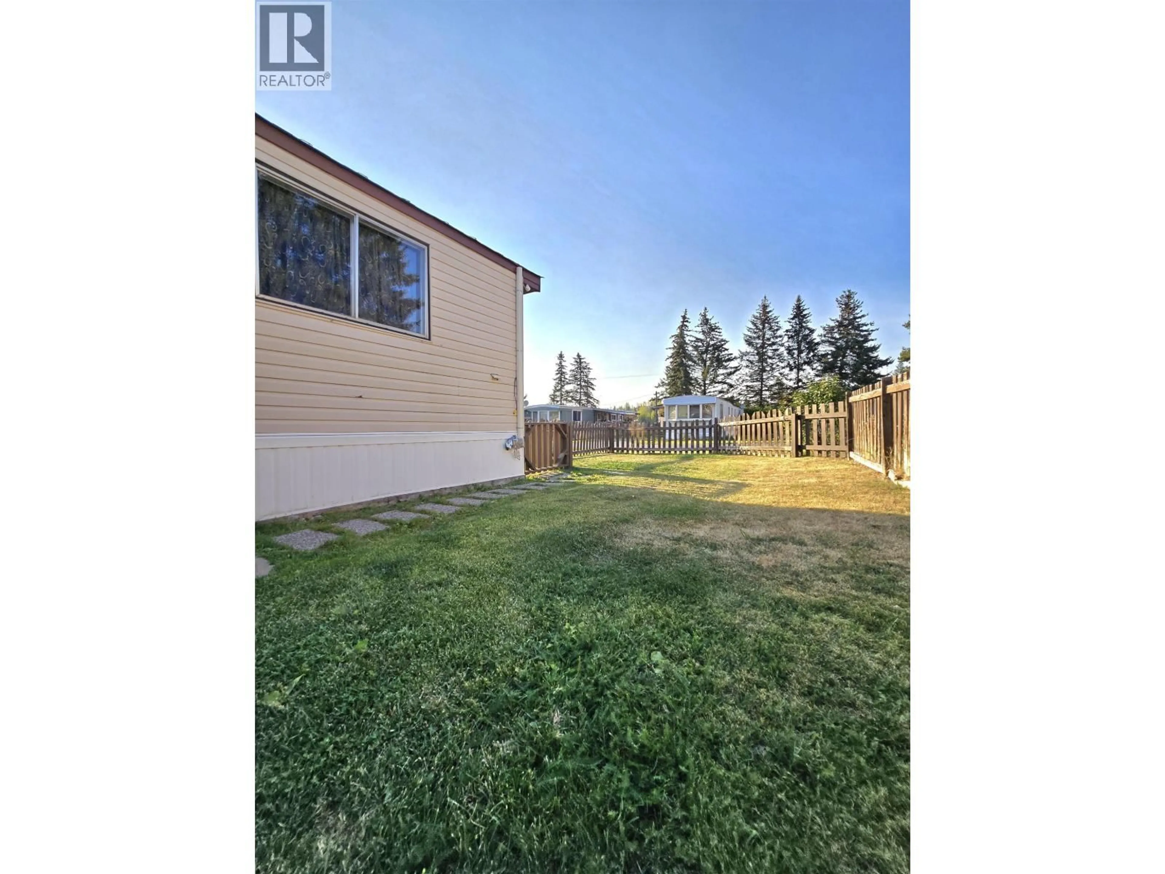 Unknown for 17 - 5378 PARK DRIVE DRIVE, 100 Mile House British Columbia V0K2E1