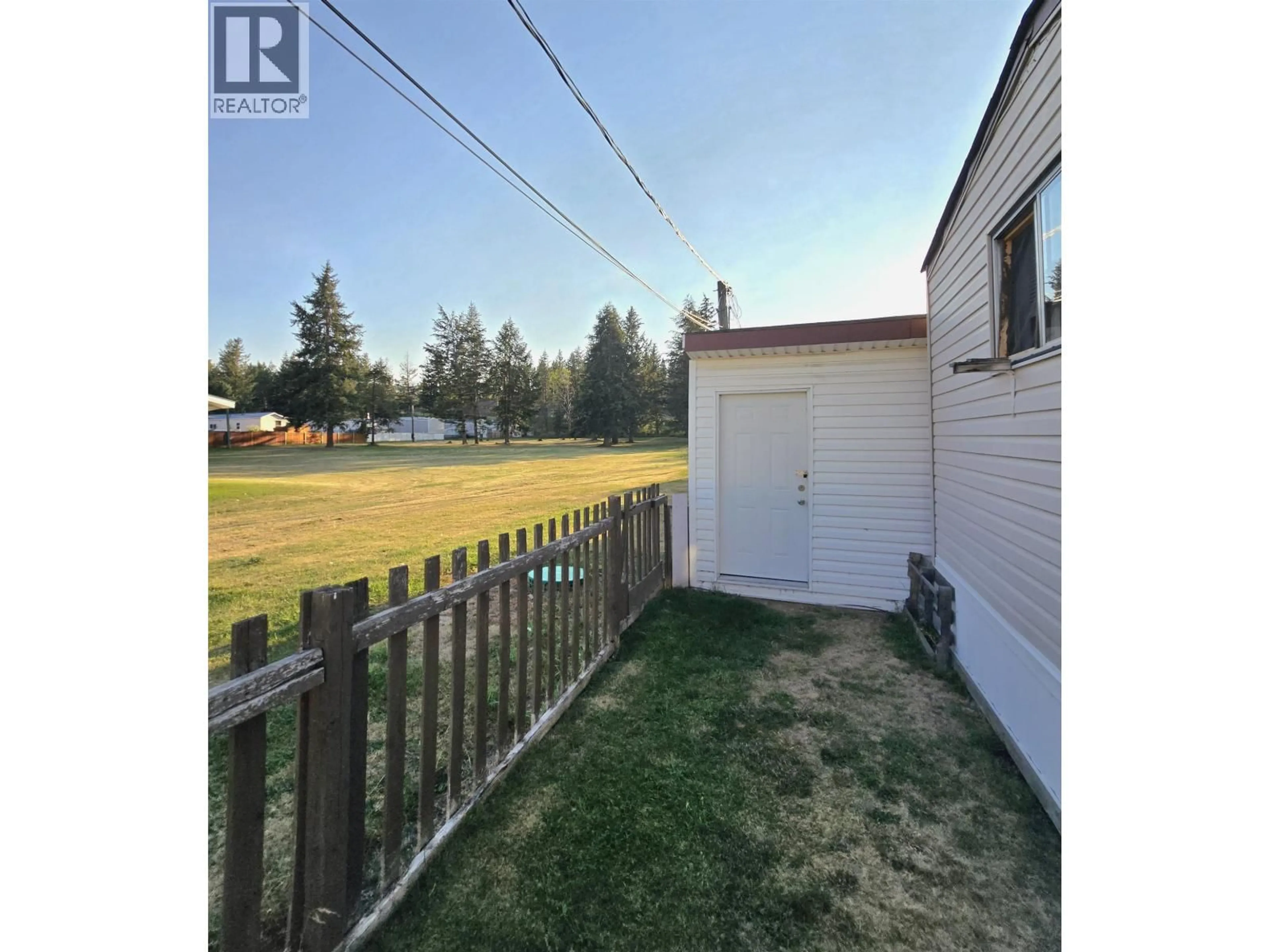 A pic from outside/outdoor area/front of a property/back of a property/a pic from drone, street for 17 - 5378 PARK DRIVE DRIVE, 100 Mile House British Columbia V0K2E1