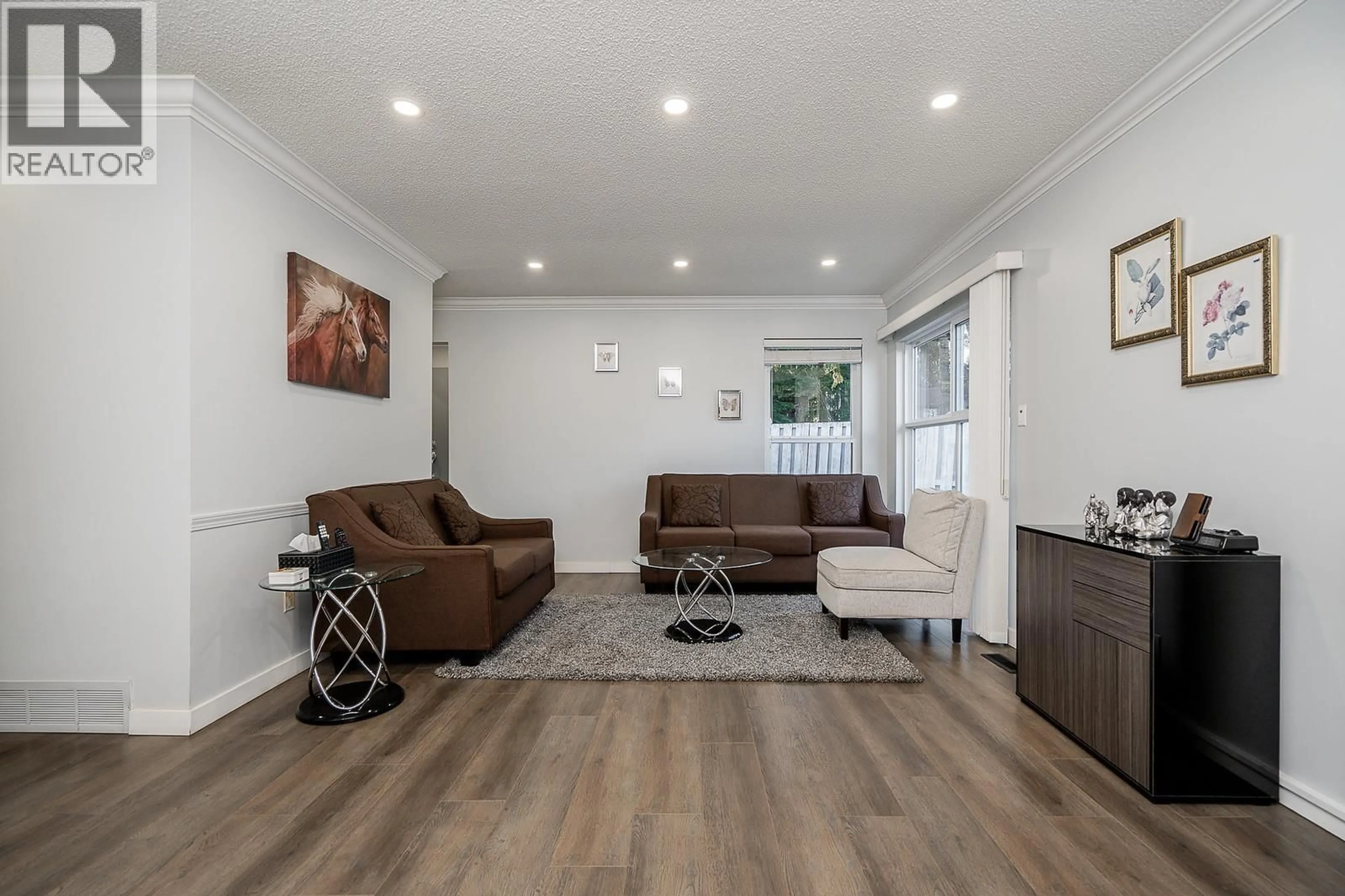 Living room with furniture, wood/laminate floor for 1648 ST. ALBERT AVENUE, Port Coquitlam British Columbia V3B5E7