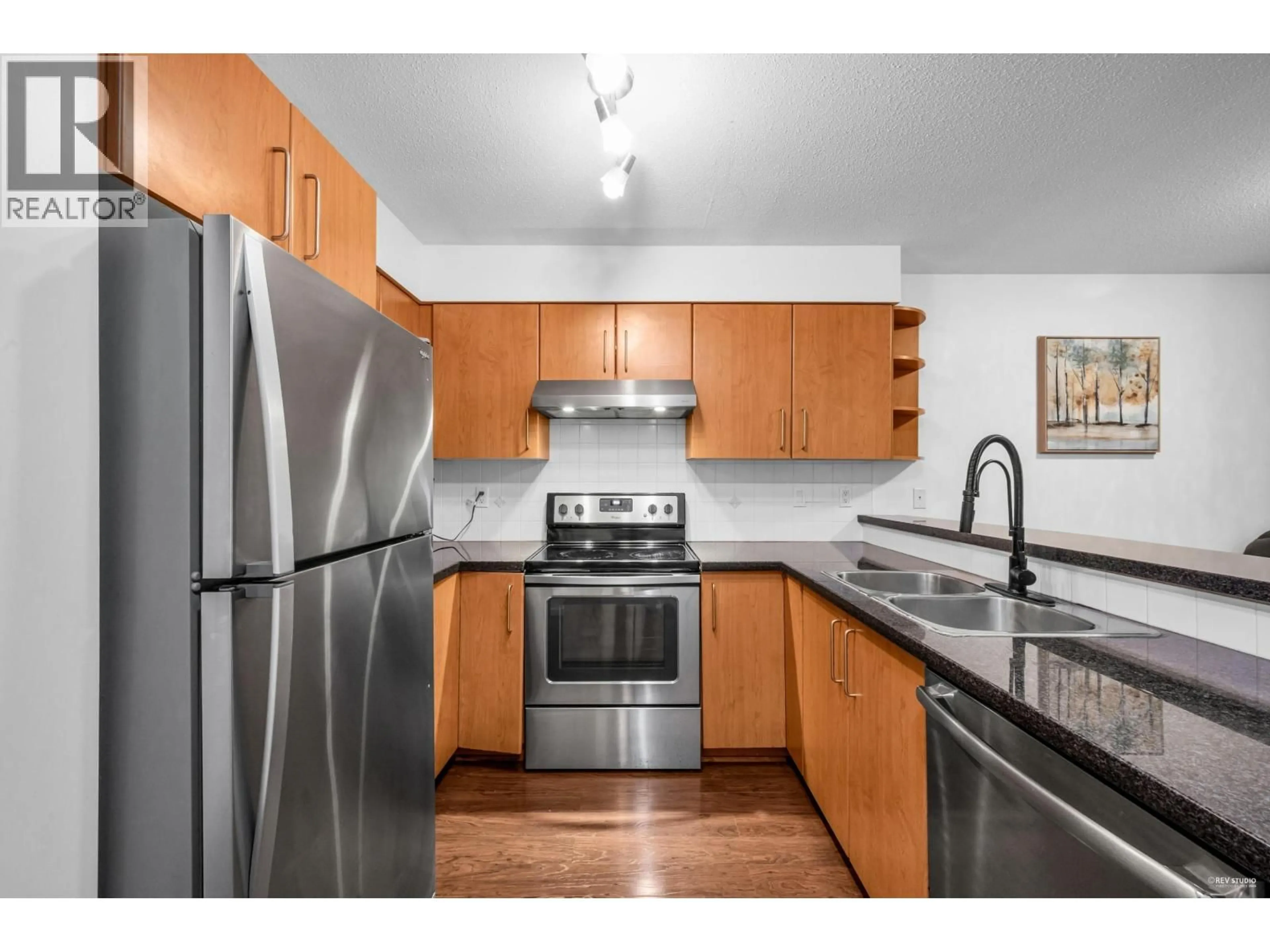 Standard kitchen, unknown for 111 - 3388 MORREY COURT, Burnaby British Columbia V3J7Y5