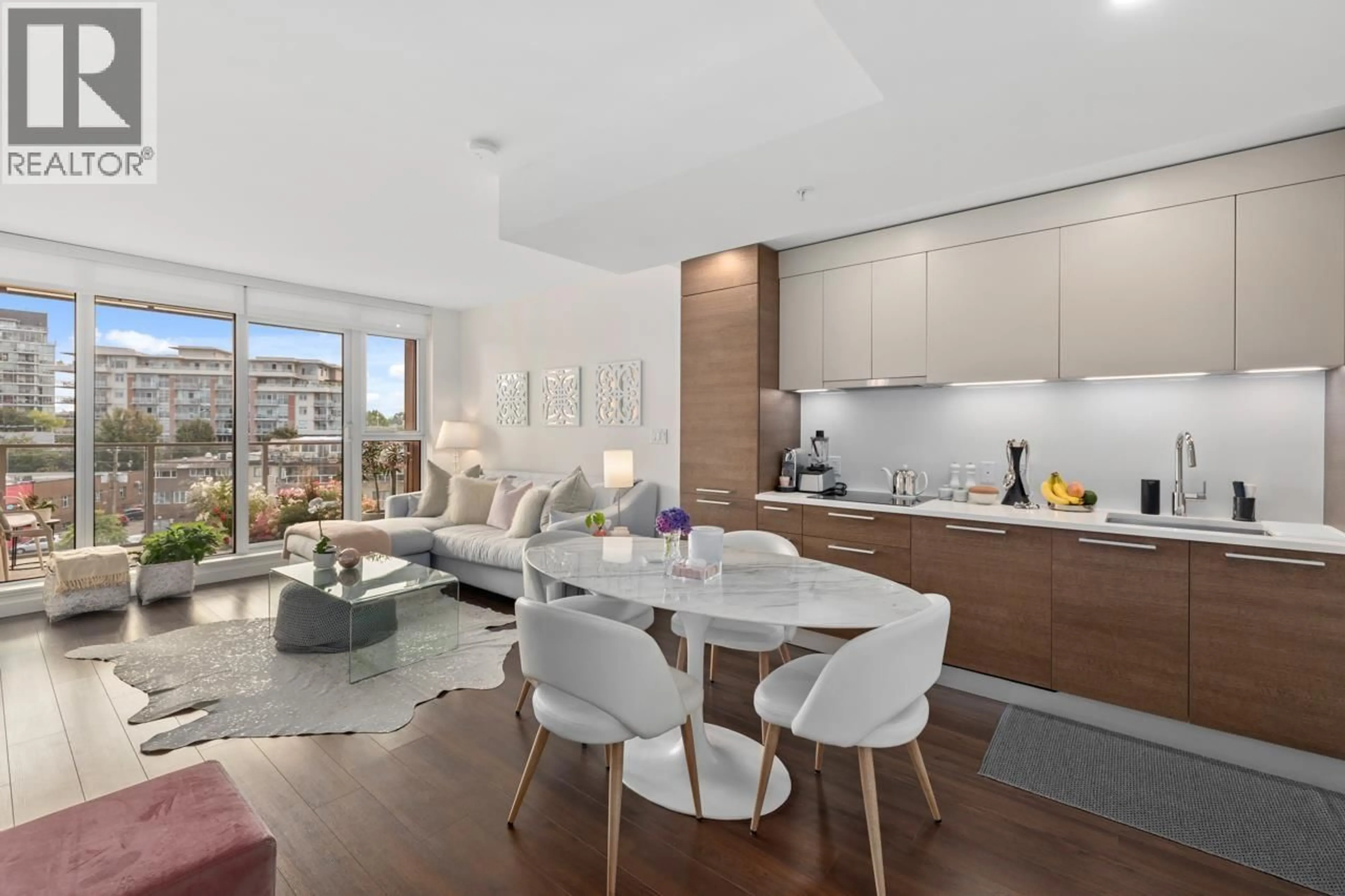 Open concept kitchen, unknown for 608 - 285 10TH AVENUE, Vancouver British Columbia V5T0H6