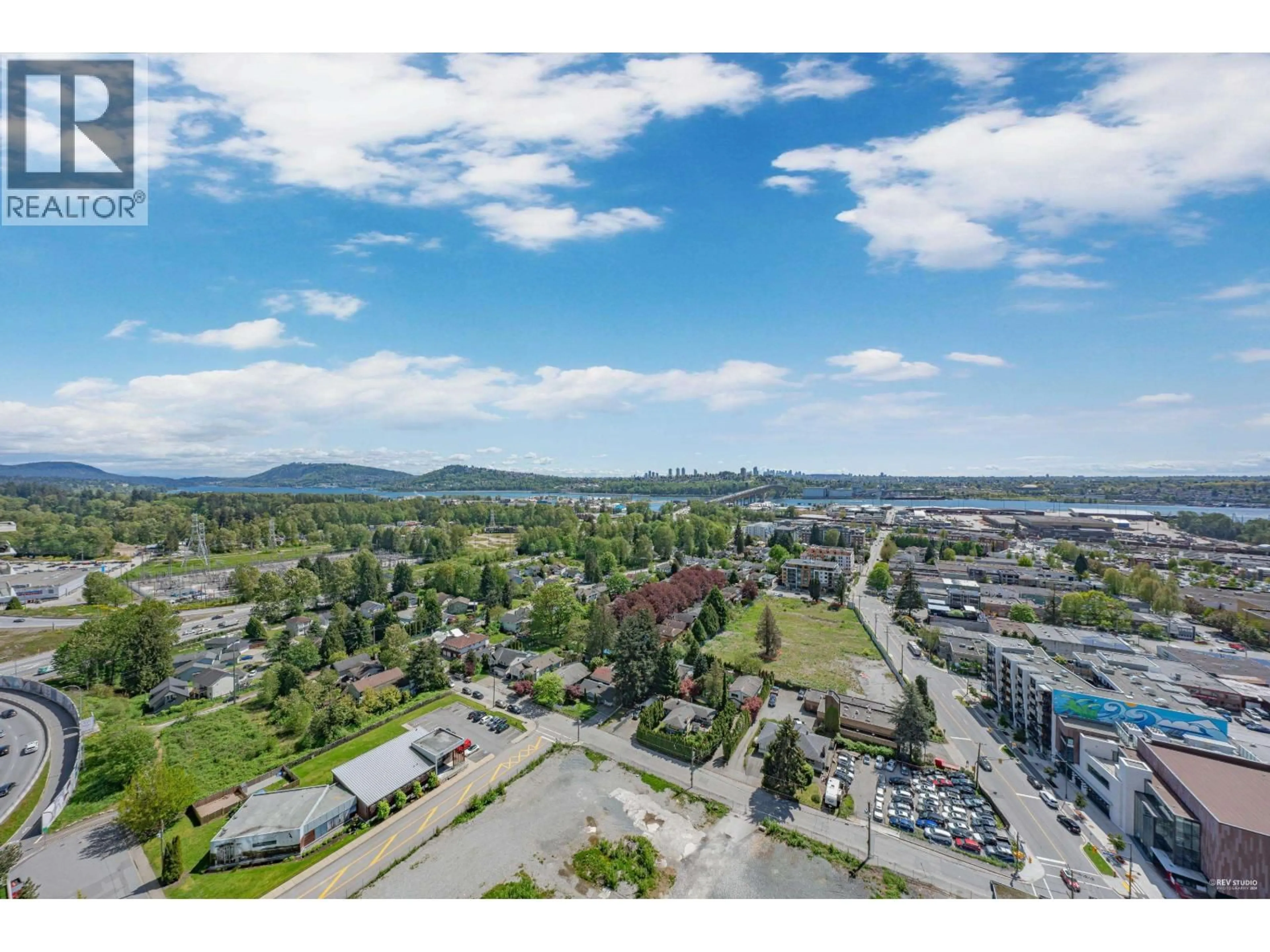 A pic from outside/outdoor area/front of a property/back of a property/a pic from drone, mountain view for 2604 - 1500 FERN STREET, North Vancouver British Columbia V7J0E6