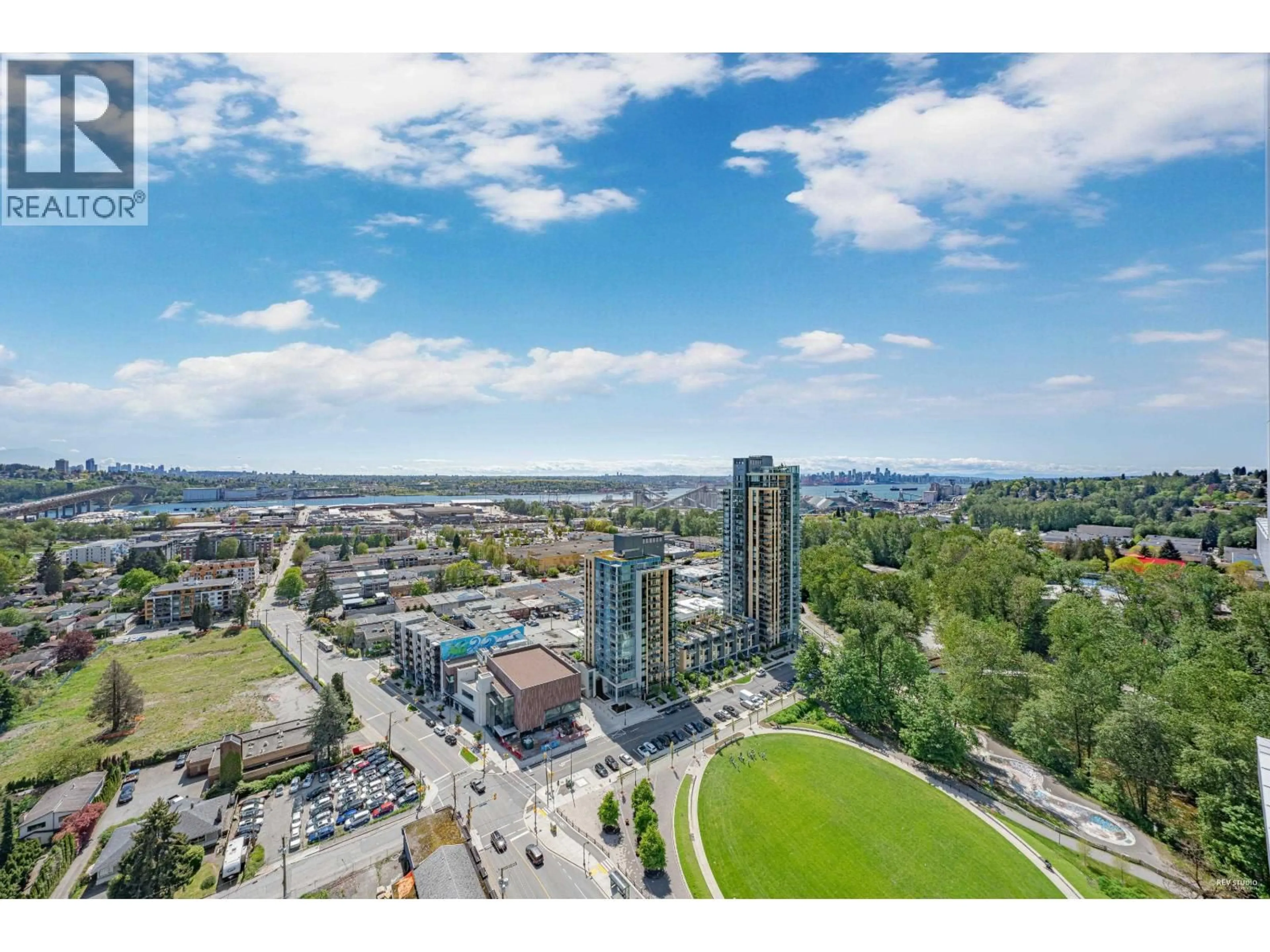 A pic from outside/outdoor area/front of a property/back of a property/a pic from drone, city buildings view from balcony for 2604 - 1500 FERN STREET, North Vancouver British Columbia V7J0E6