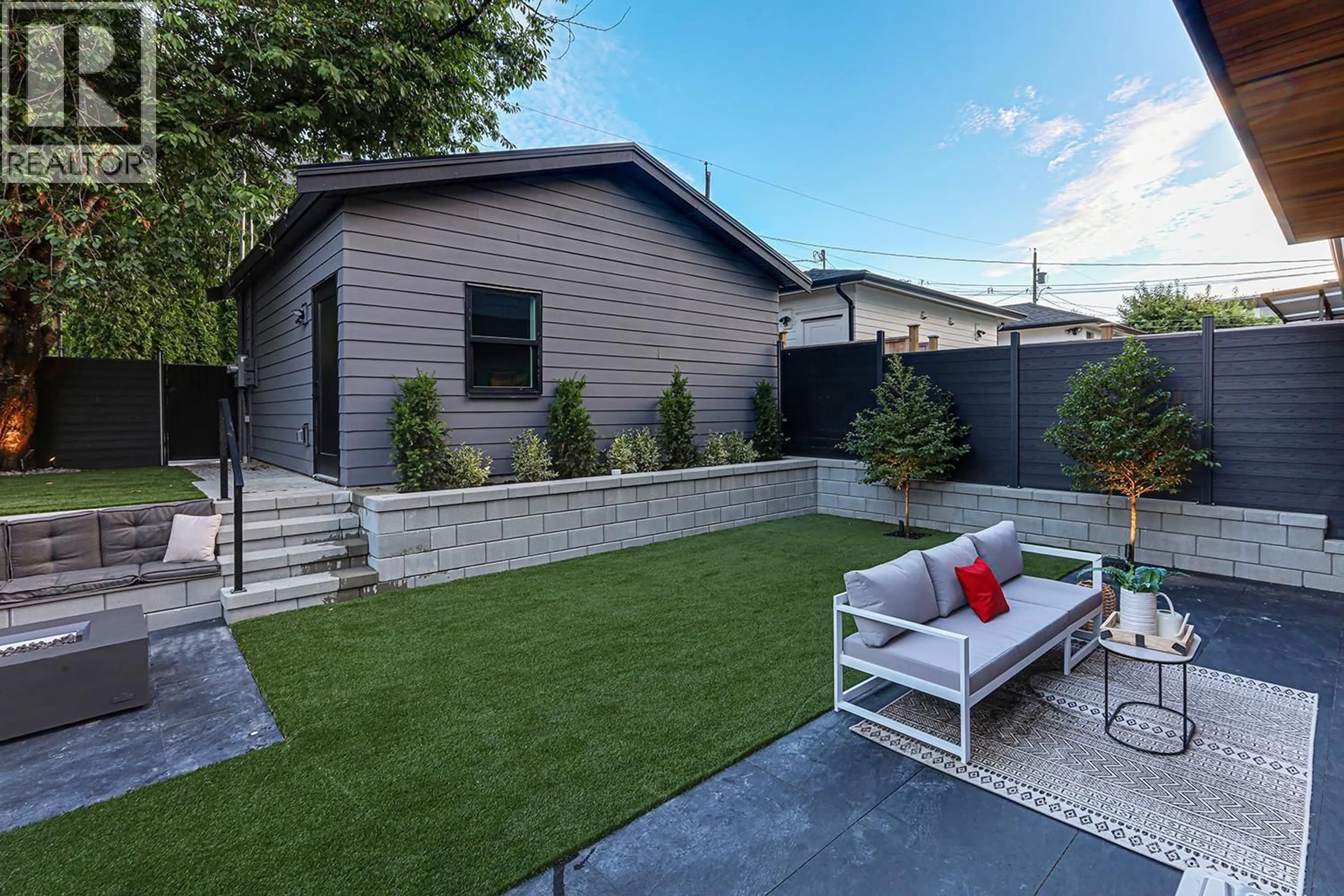 Patio, street for 2 - 944 13 AVENUE, Vancouver British Columbia V5T2L6
