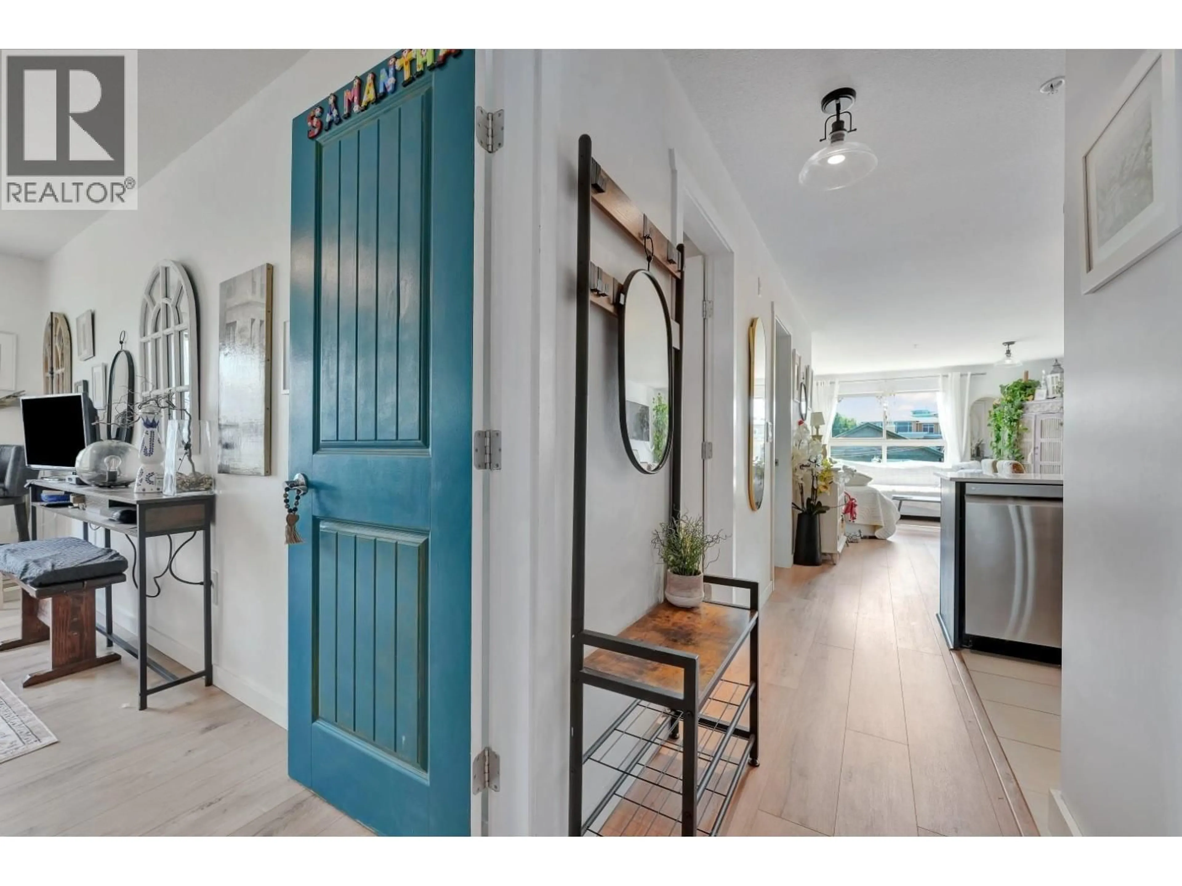 Indoor entryway for 307 - 2342 WELCHER AVENUE, Port Coquitlam British Columbia V3C1X5