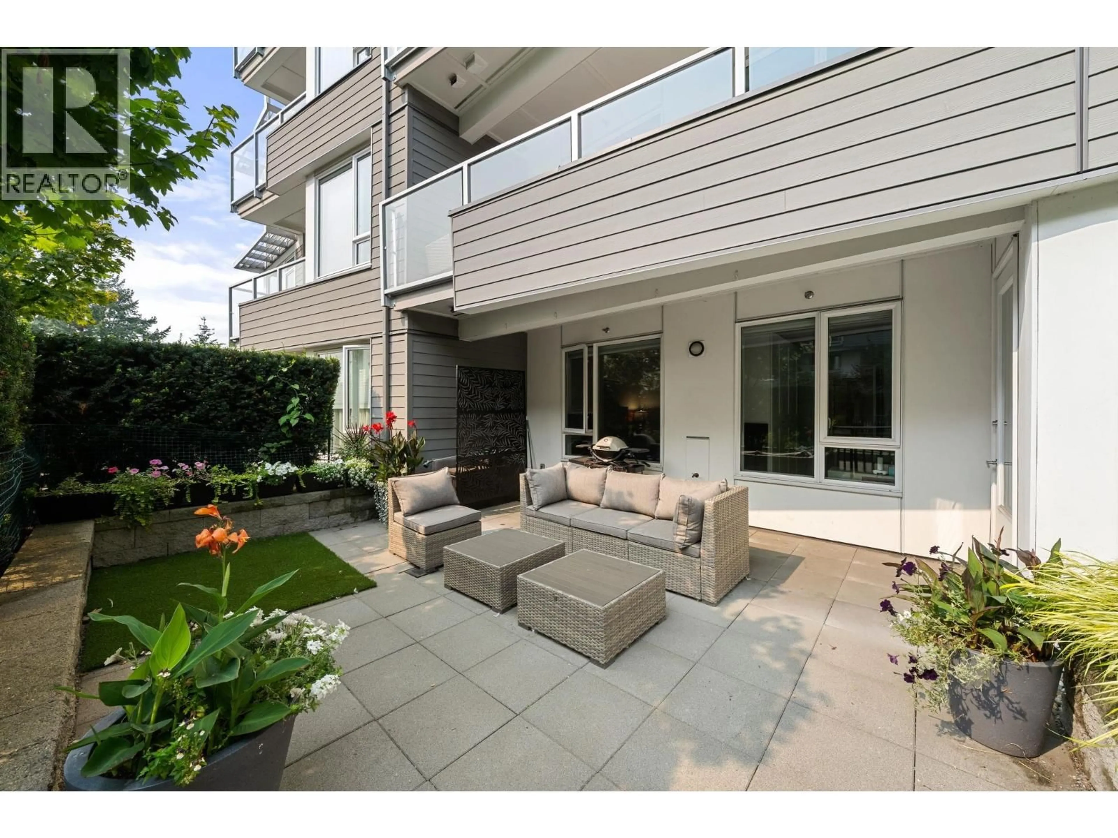 Patio, street for 107 - 255 1ST STREET, North Vancouver British Columbia V7M3G8