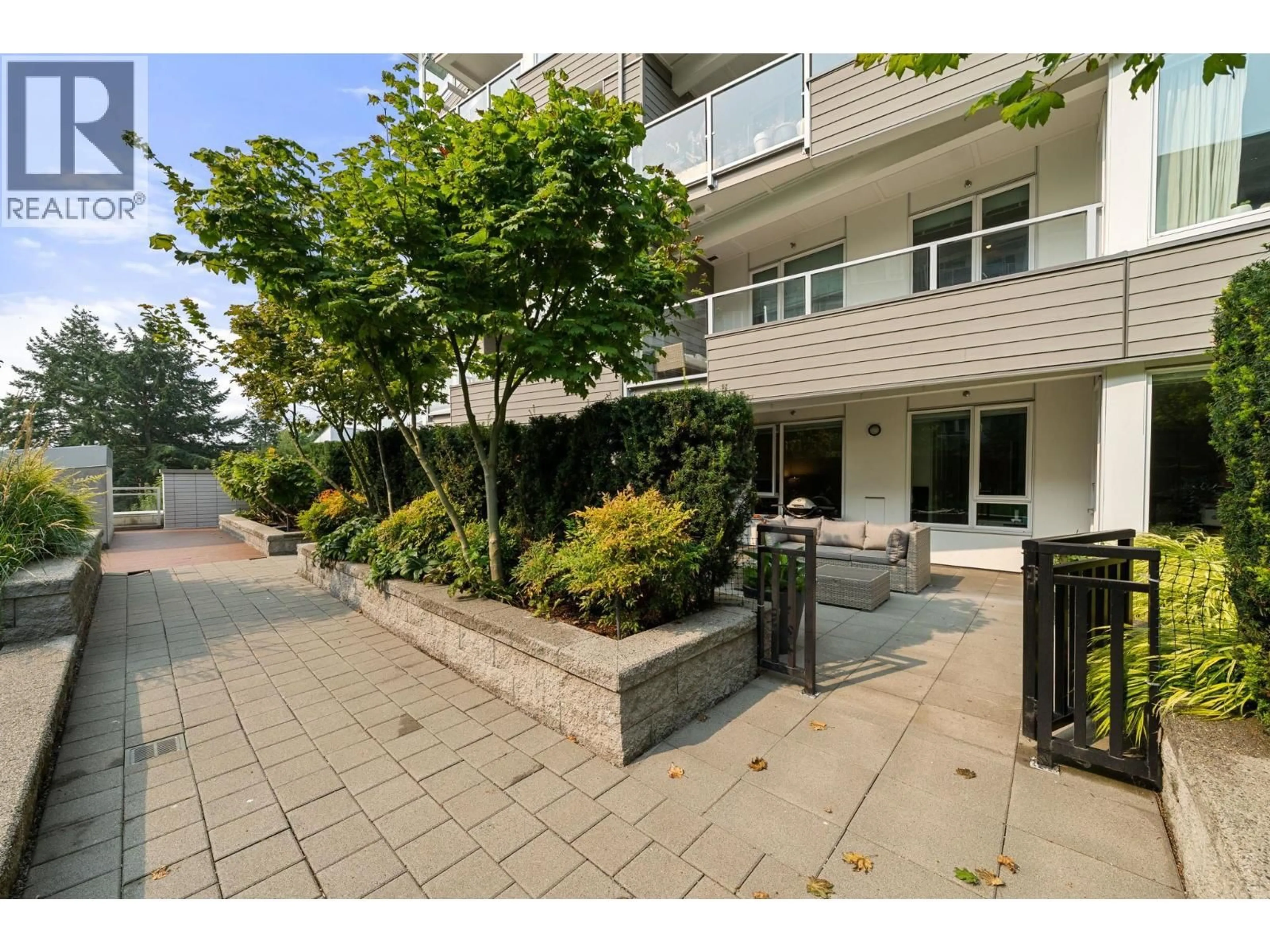 Patio, street for 107 - 255 1ST STREET, North Vancouver British Columbia V7M3G8