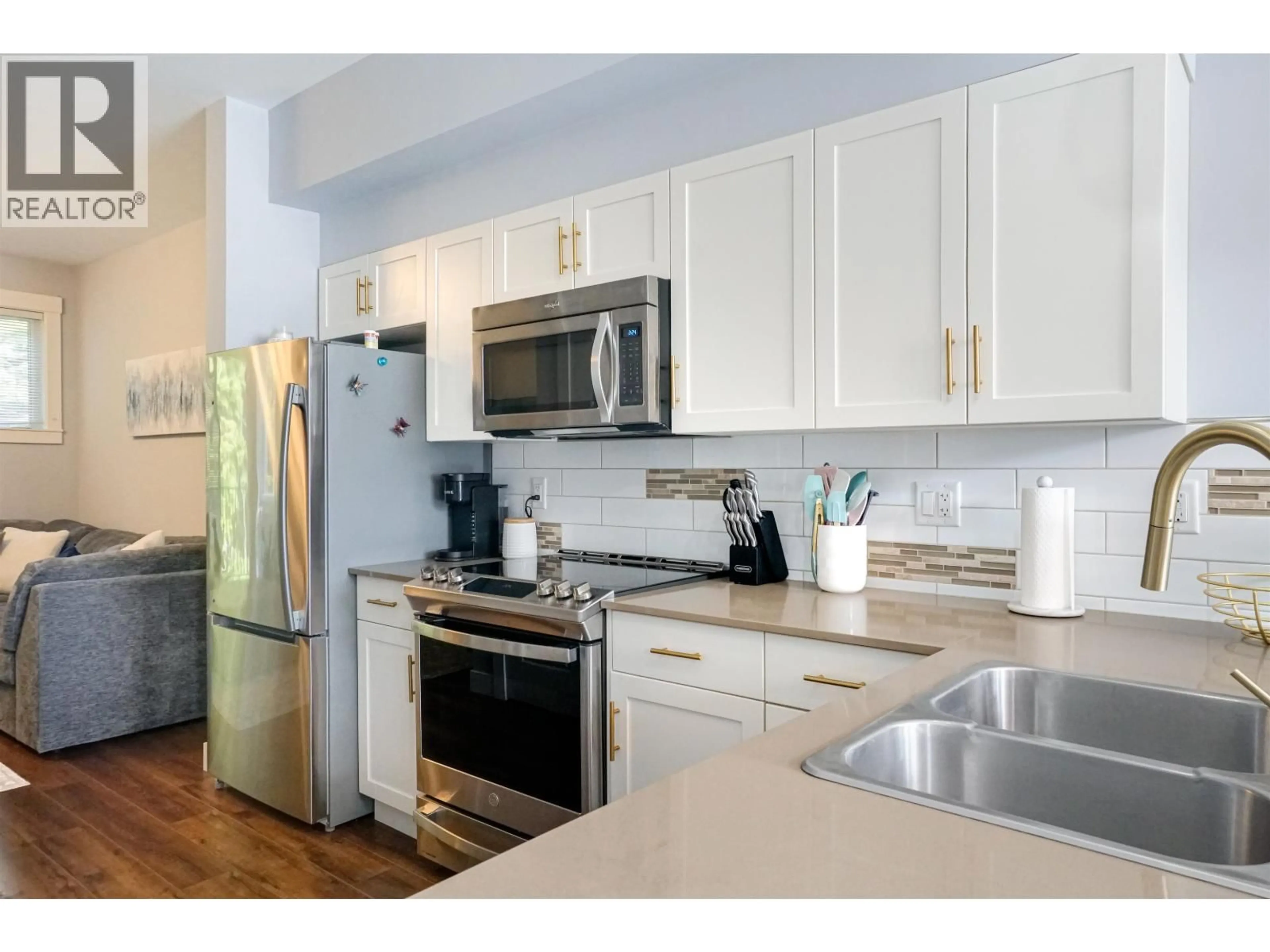 Standard kitchen, unknown for 307 - 110 BAXTER AVENUE, Kitimat British Columbia V8C2N9