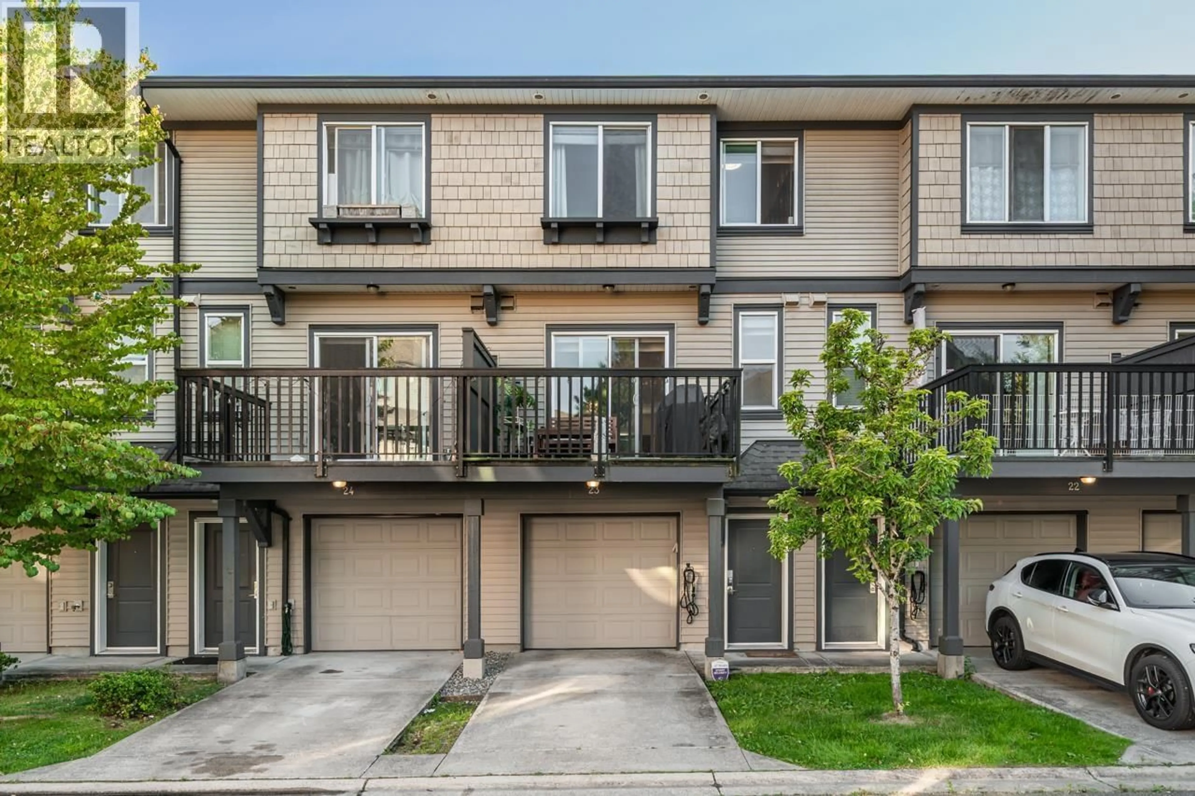 Home with vinyl exterior material, street for 23 - 9533 TOMICKI AVENUE, Richmond British Columbia V6X0E5