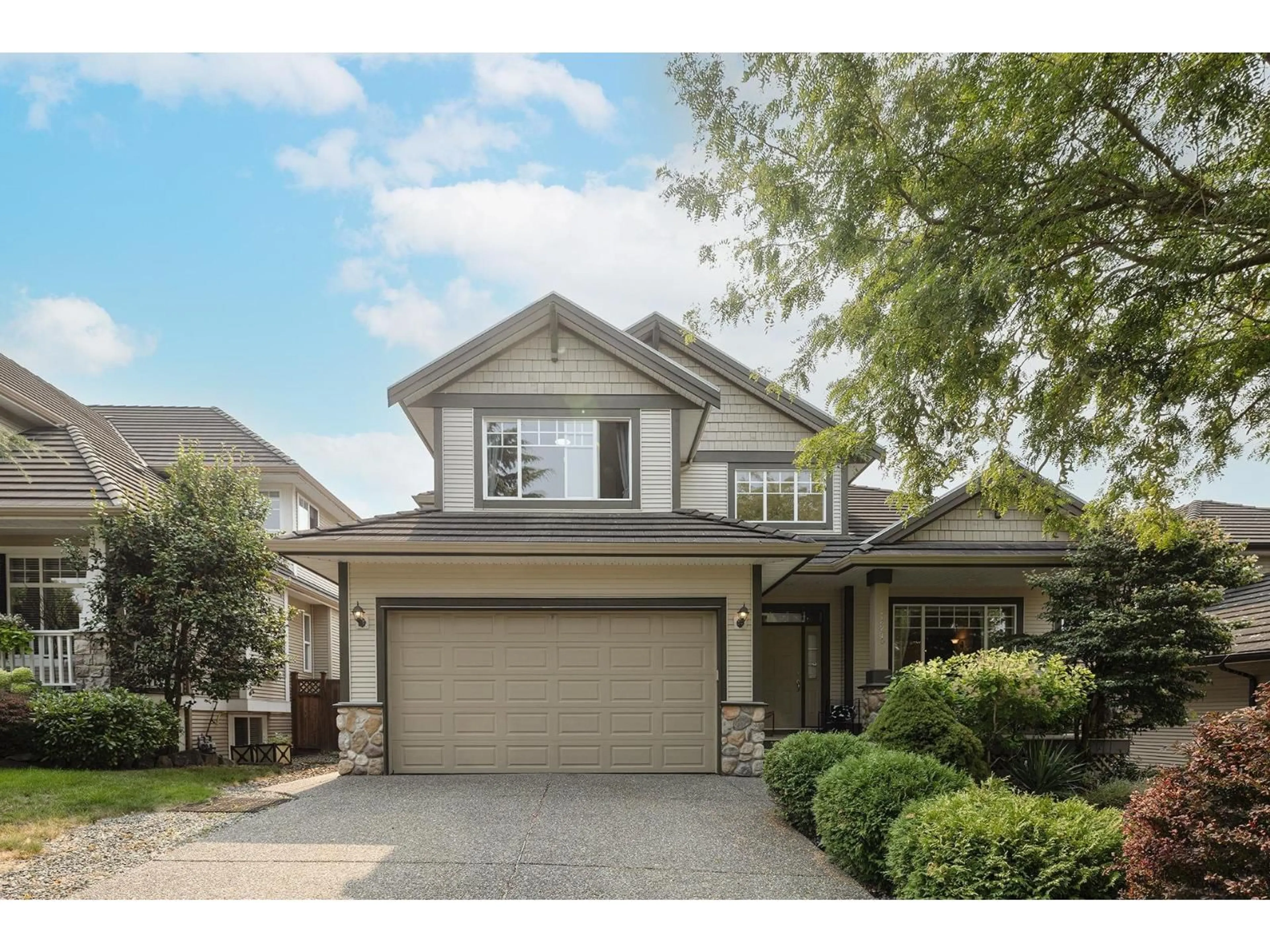 Home with vinyl exterior material, street for 18270 CLAYTONWOOD, Surrey British Columbia V3S0M3