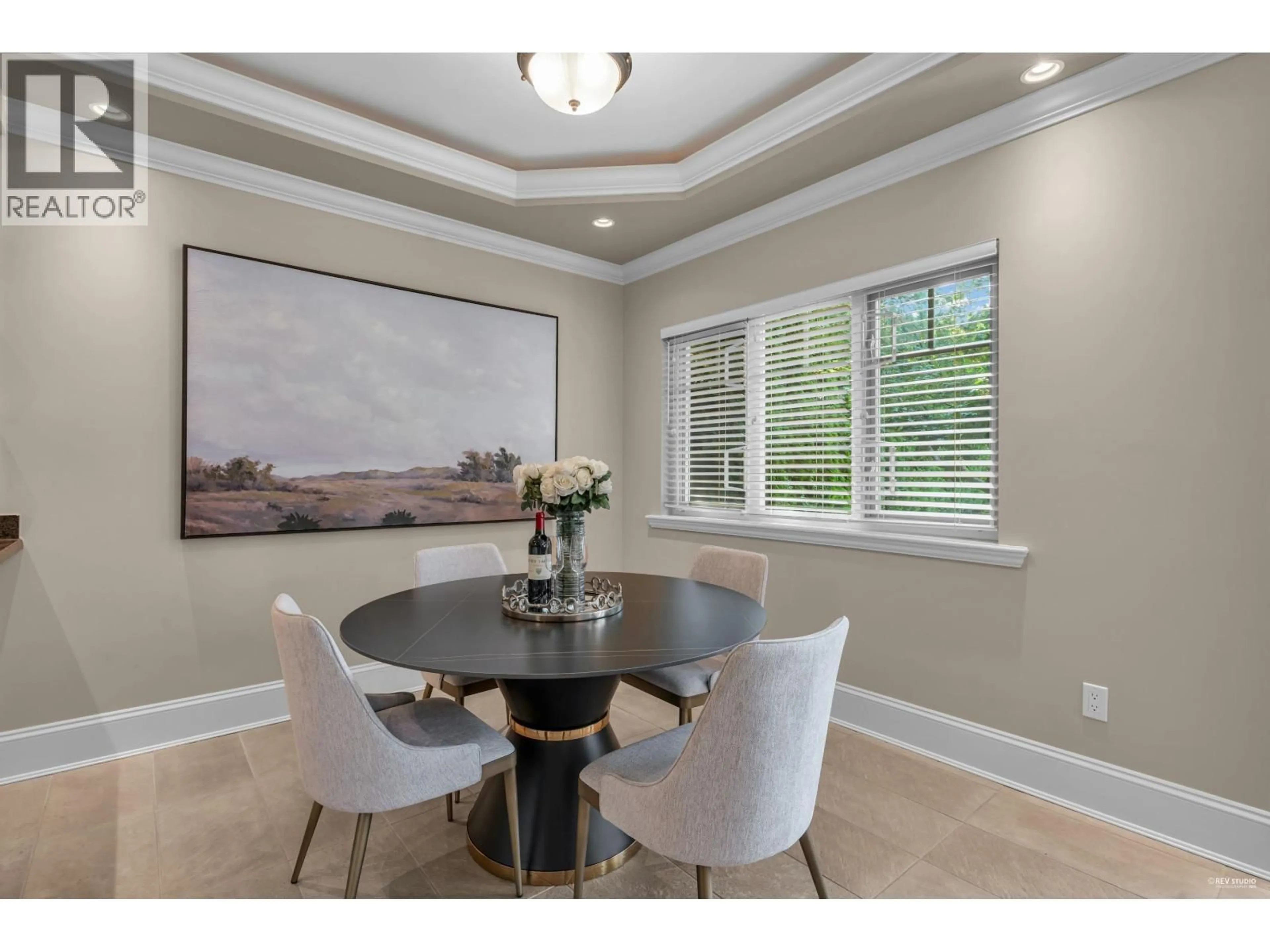 Dining room, unknown for 843 CANYON BOULEVARD, North Vancouver British Columbia V7R2J7