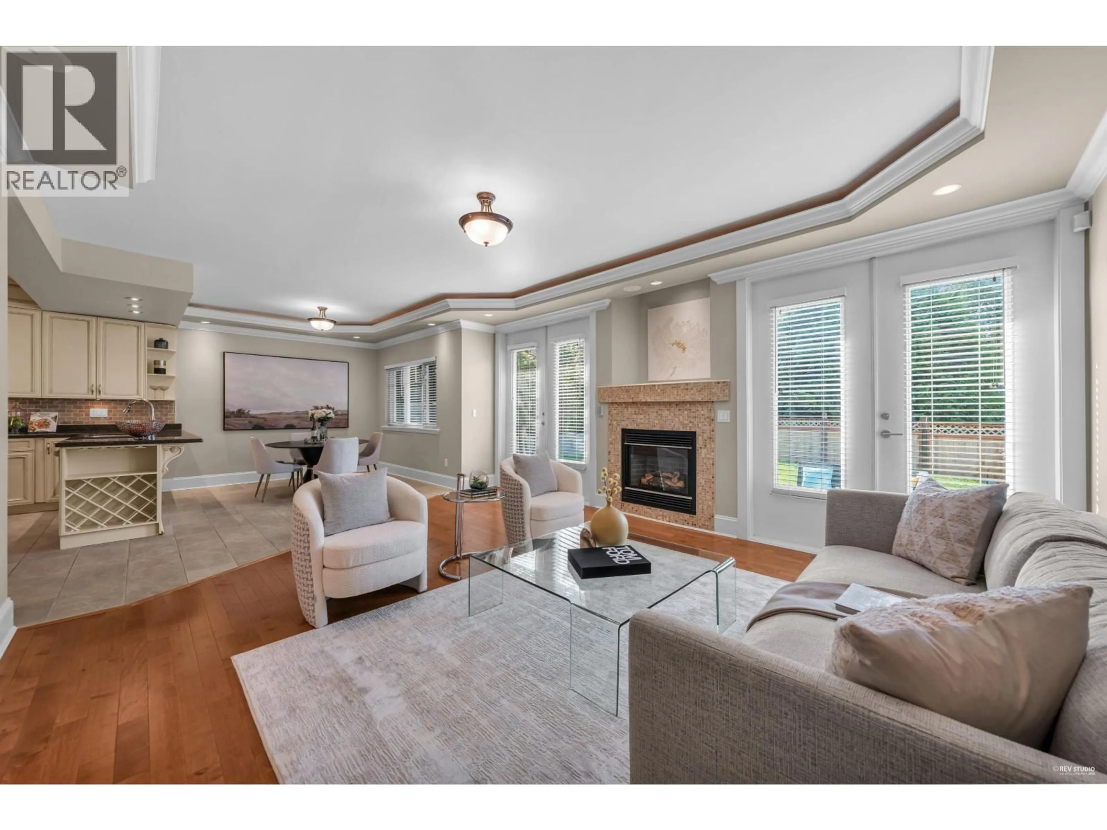 Living room with furniture, unknown for 843 CANYON BOULEVARD, North Vancouver British Columbia V7R2J7