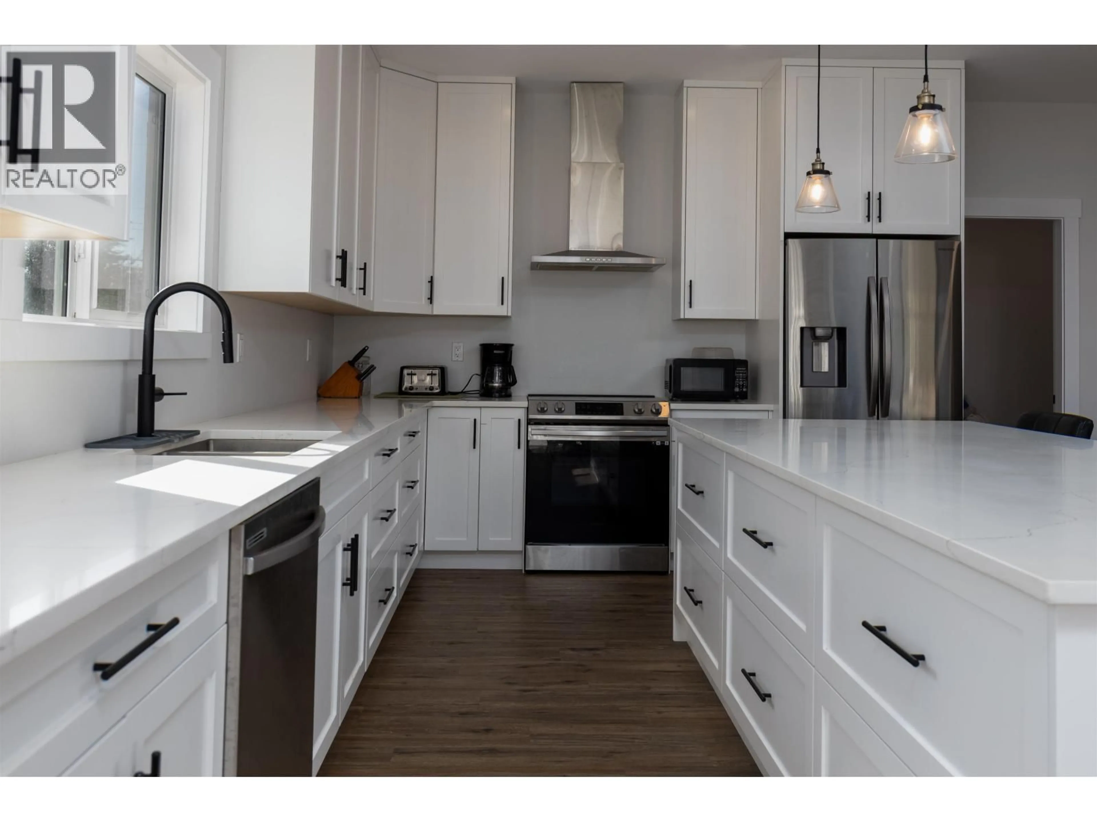 Open concept kitchen, unknown for 4946 TWEDLE AVENUE, Terrace British Columbia V8G4G7