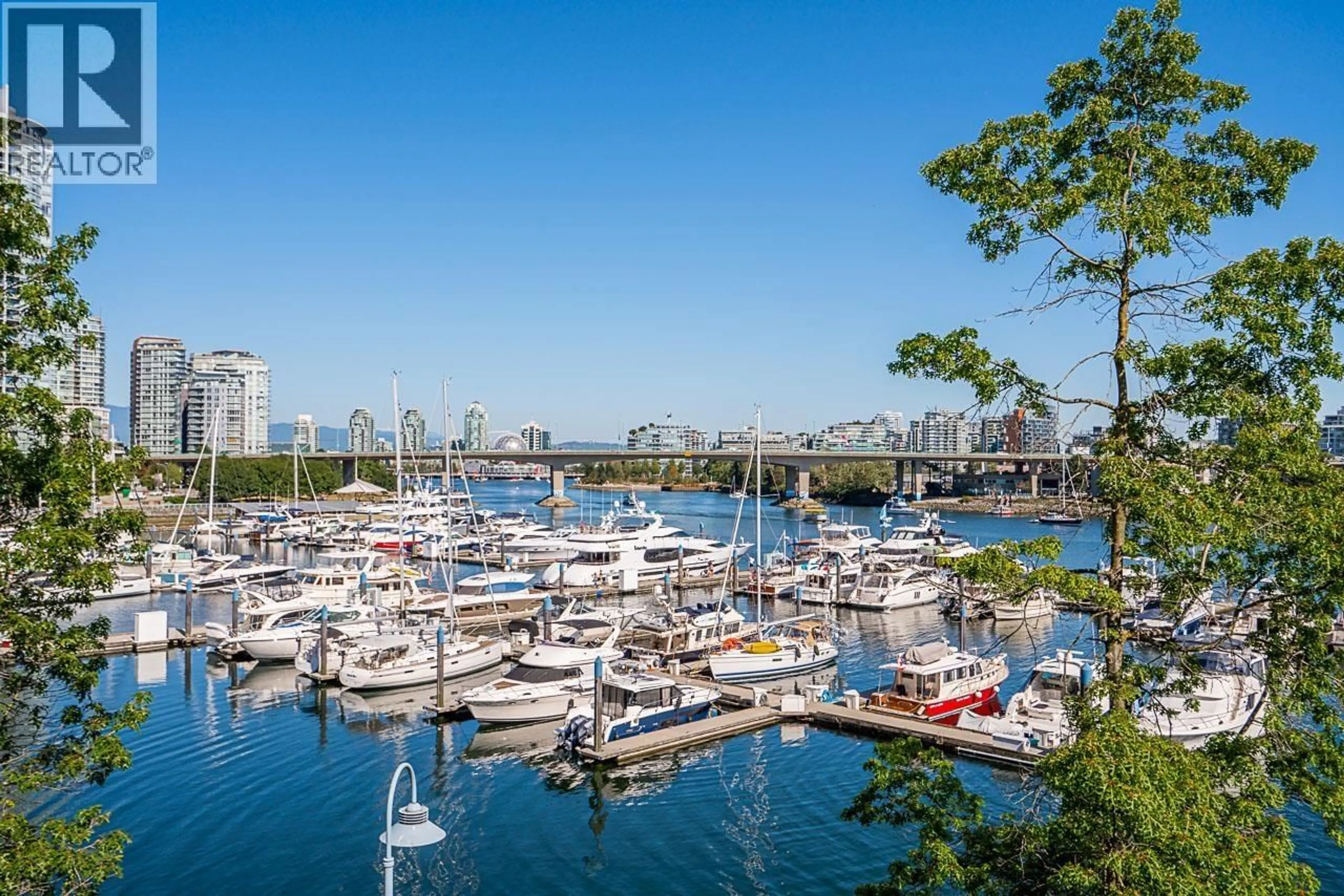 Patio, water/lake/river/ocean view for 319 - 1228 MARINASIDE CRESCENT, Vancouver British Columbia V6Z2W4