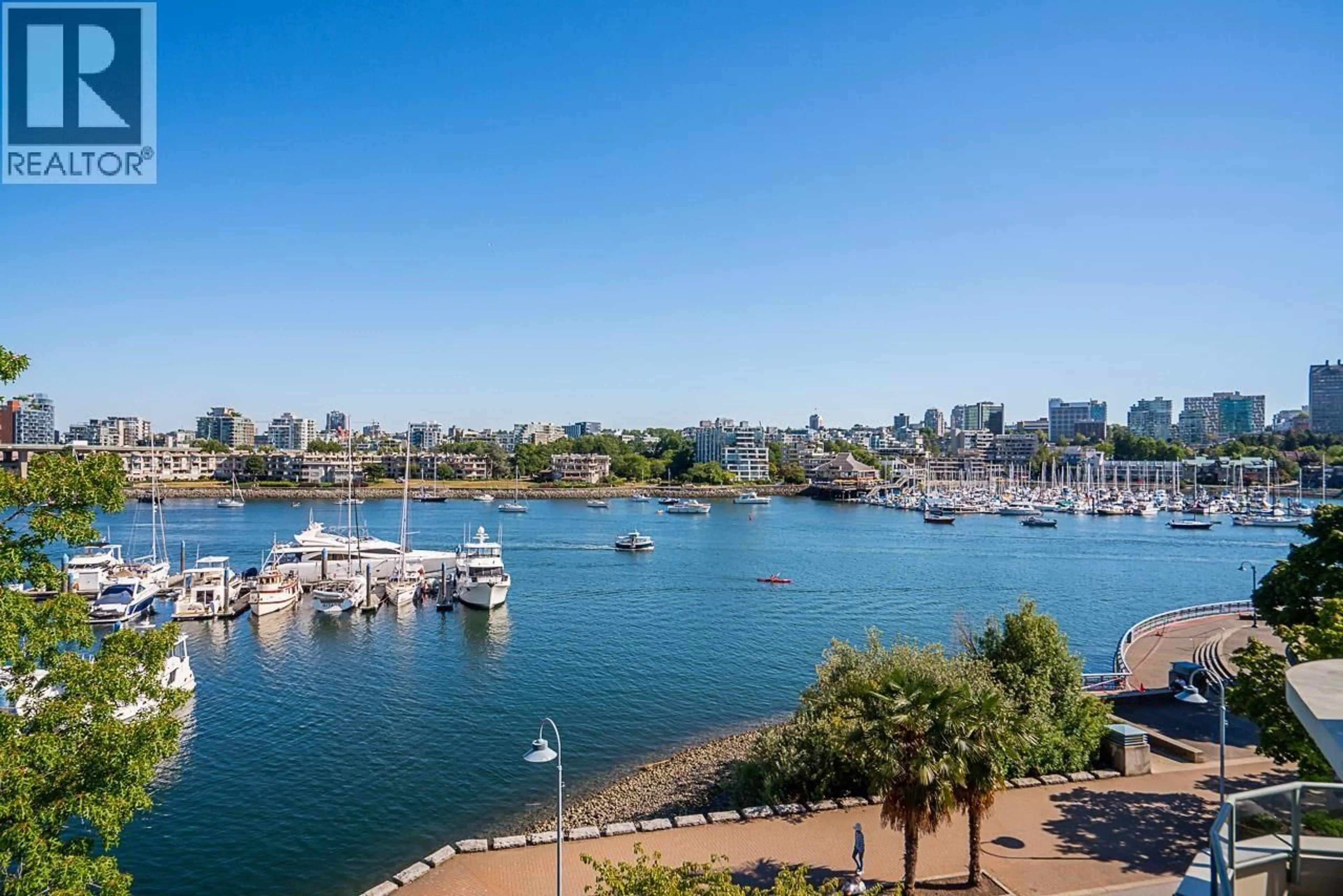 Unknown for 319 - 1228 MARINASIDE CRESCENT, Vancouver British Columbia V6Z2W4