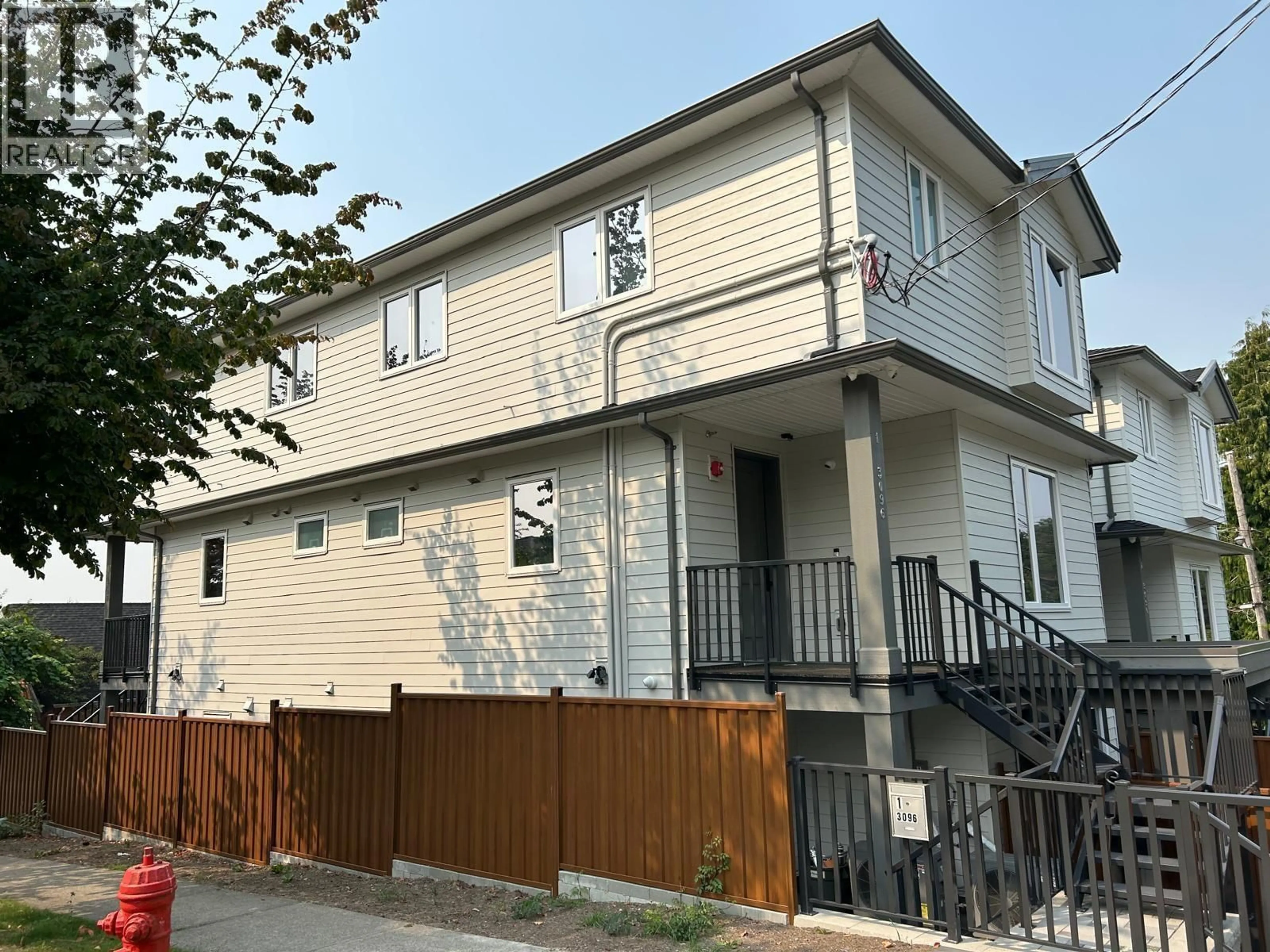 Home with vinyl exterior material, street for 2 - 3096 VANNESS AVENUE, Vancouver British Columbia V5R5A1
