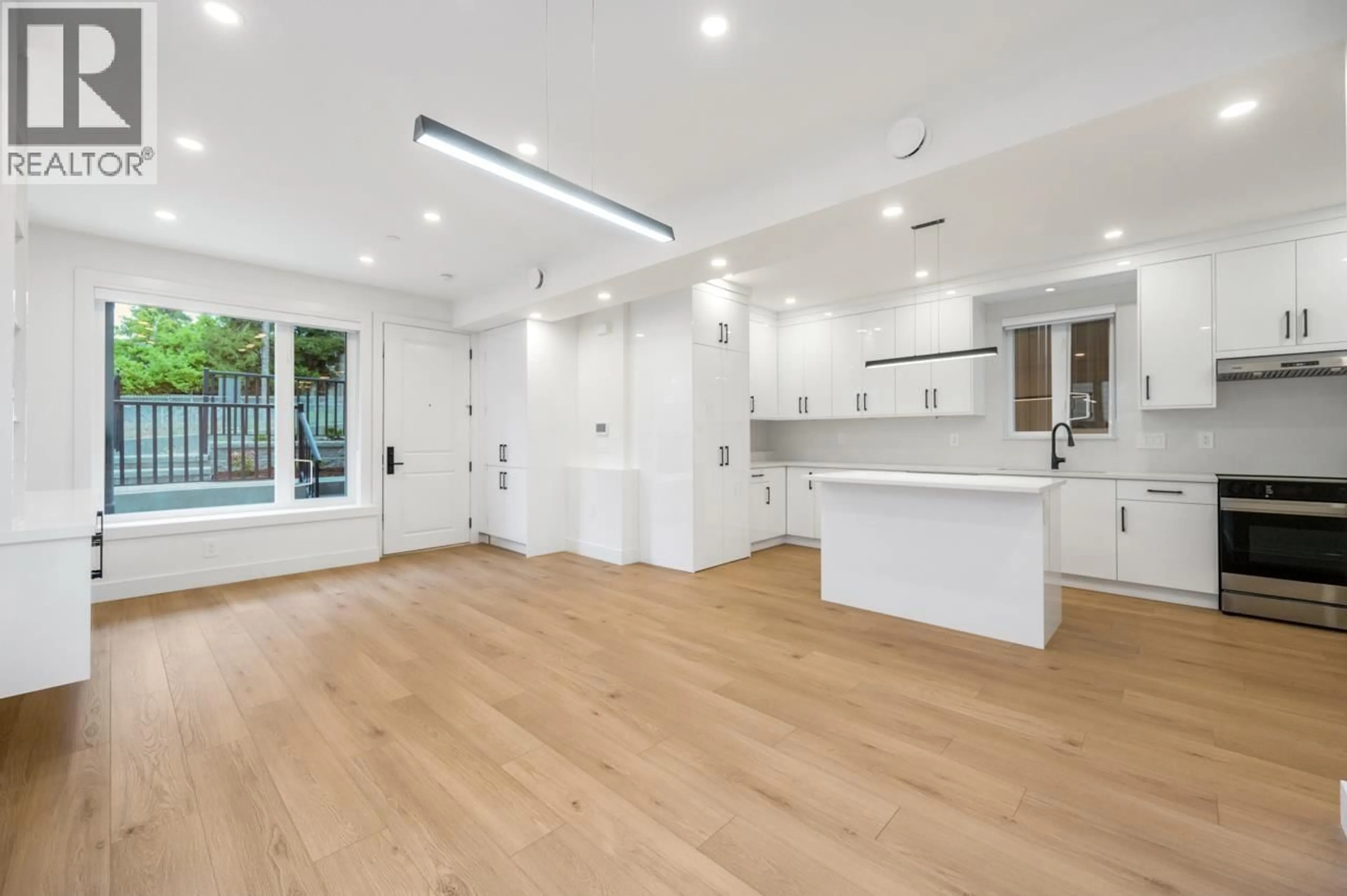 A pic of a room for 2 - 3096 VANNESS AVENUE, Vancouver British Columbia V5R5A1