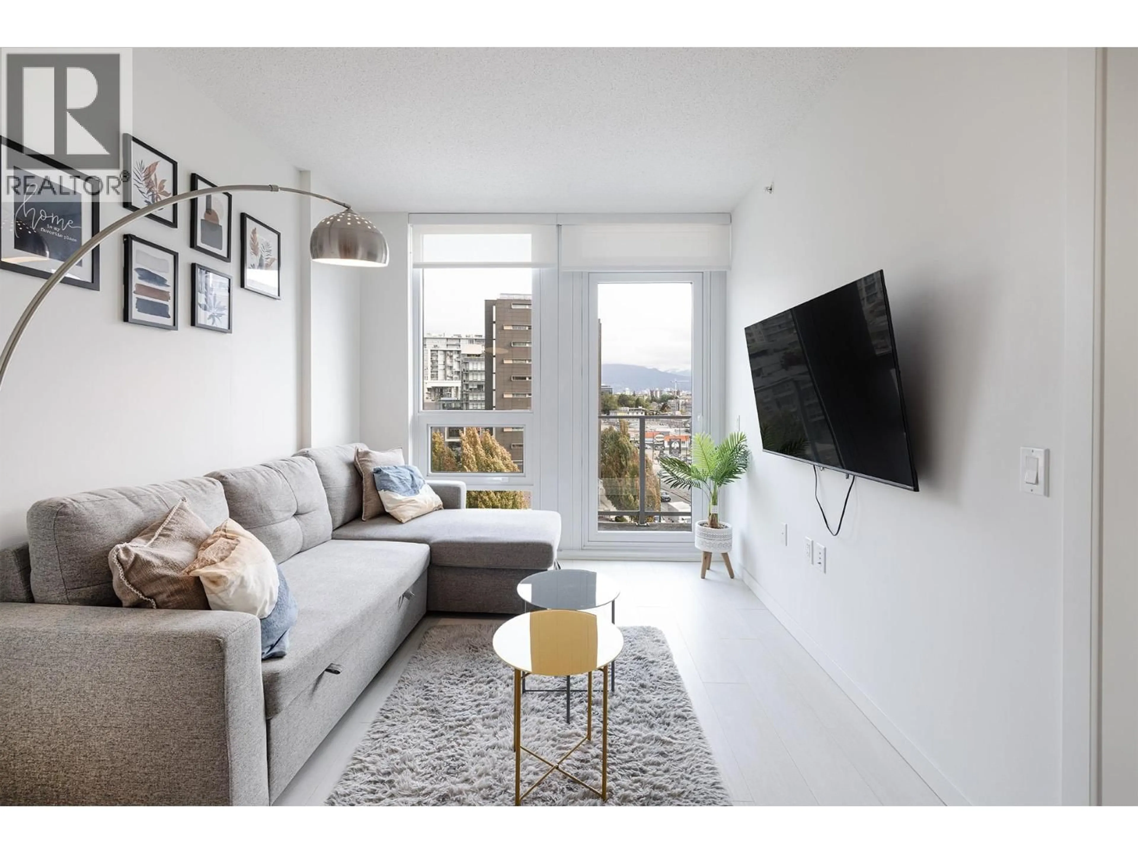Living room with furniture, unknown for 606 - 180 2ND AVENUE, Vancouver British Columbia V5T0K4