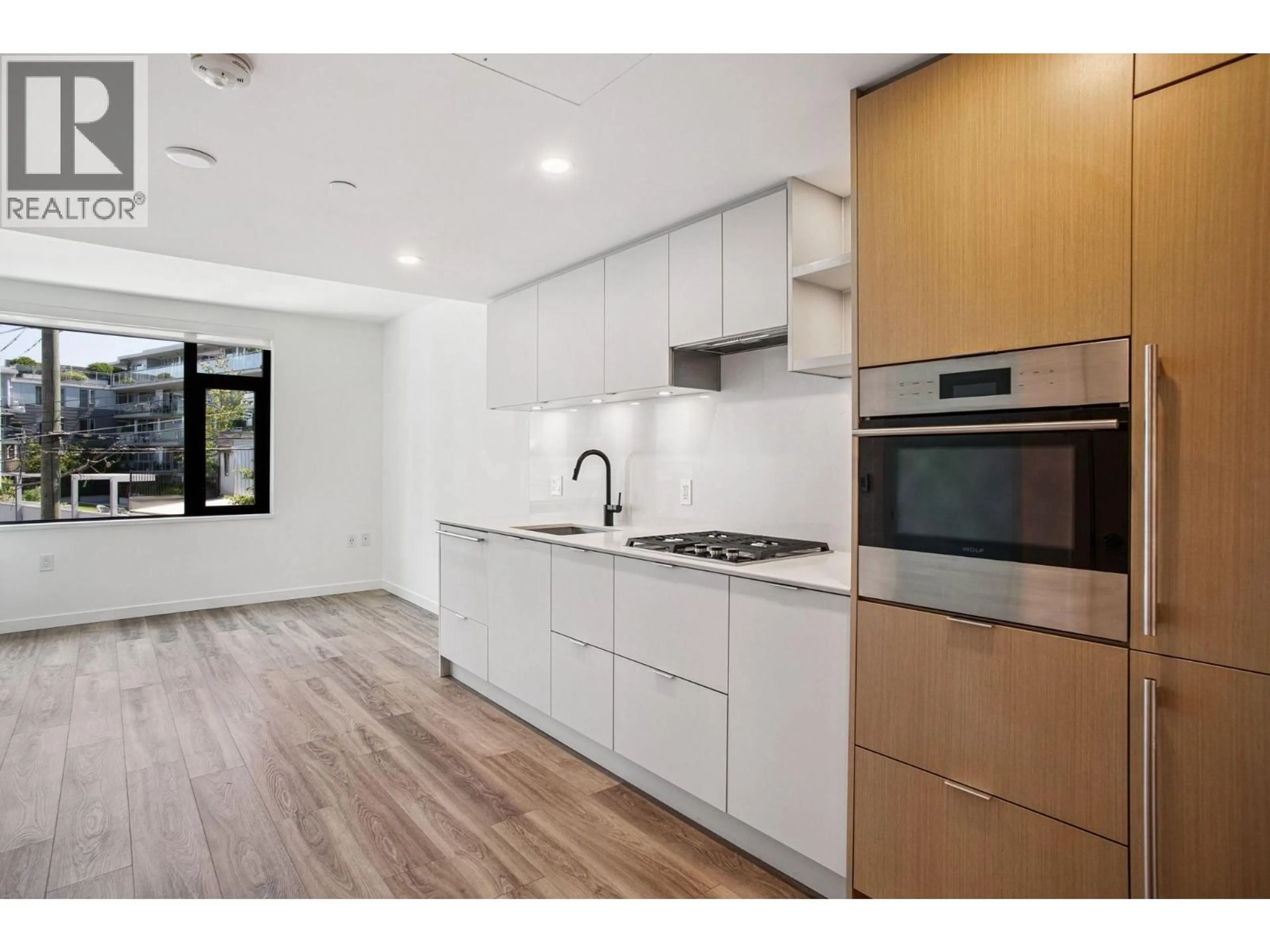 Unknown for 502 - 210 5TH AVENUE, Vancouver British Columbia V5T0K1