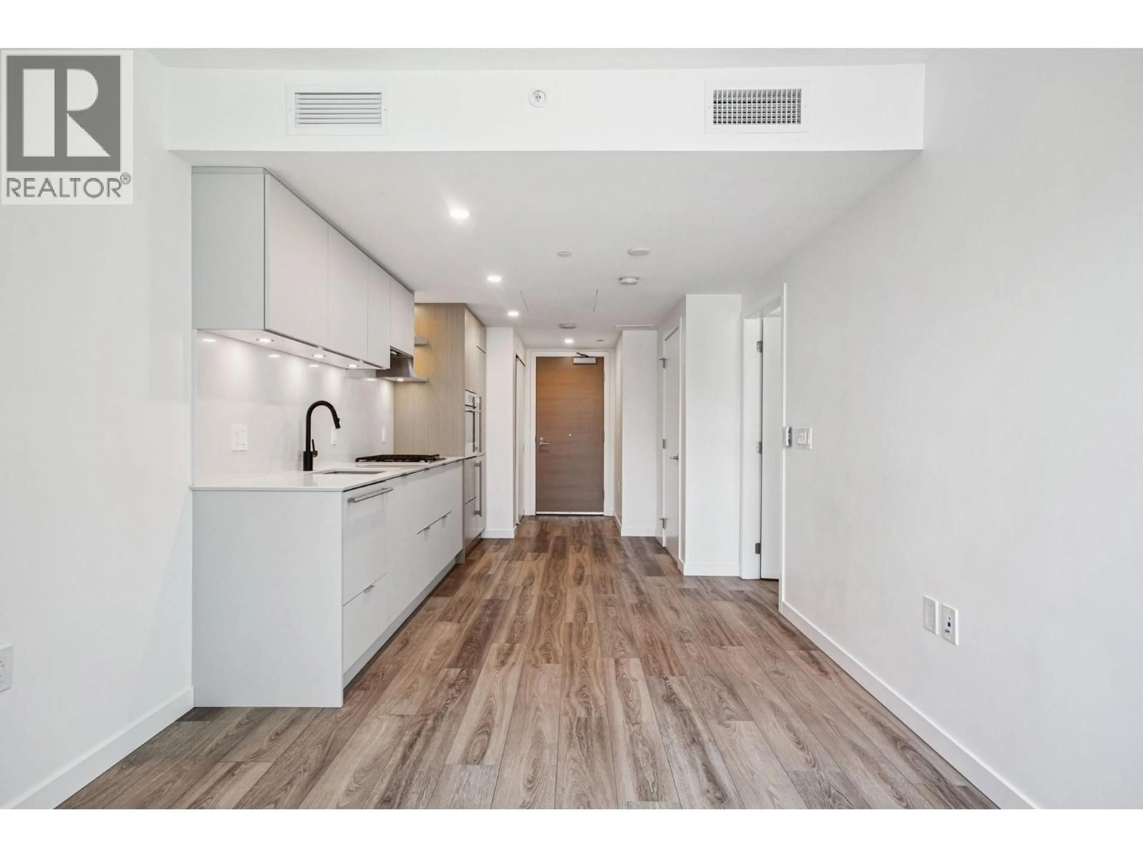 Unknown for 401 - 210 5TH AVENUE, Vancouver British Columbia V5T0K1