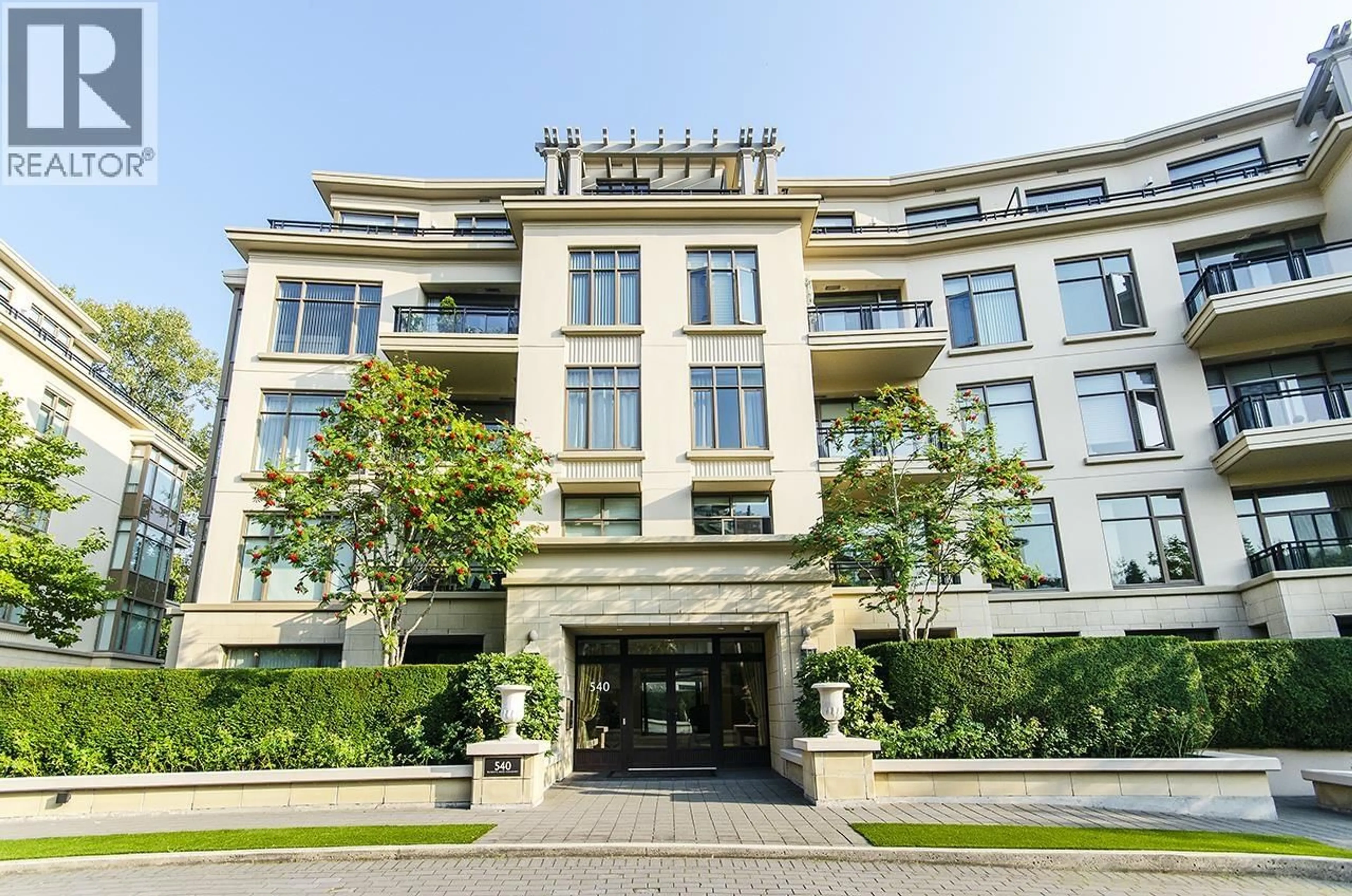 Indoor foyer for 103 - 540 WATERS EDGE CRESCENT, West Vancouver British Columbia V7T0A2