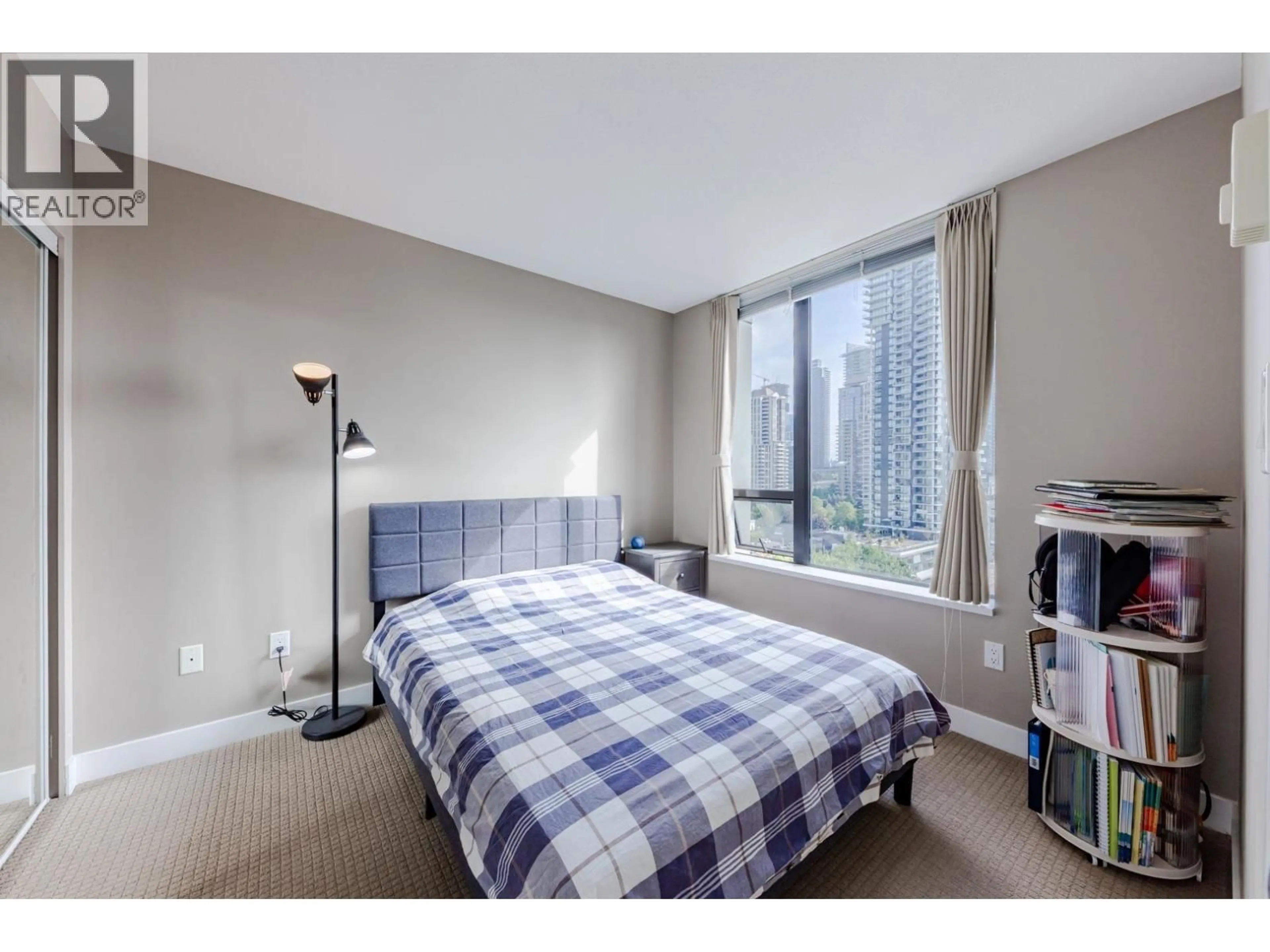 Bedroom with bed, carpet floor for 1602 - 4182 DAWSON STREET, Burnaby British Columbia V5C0A2
